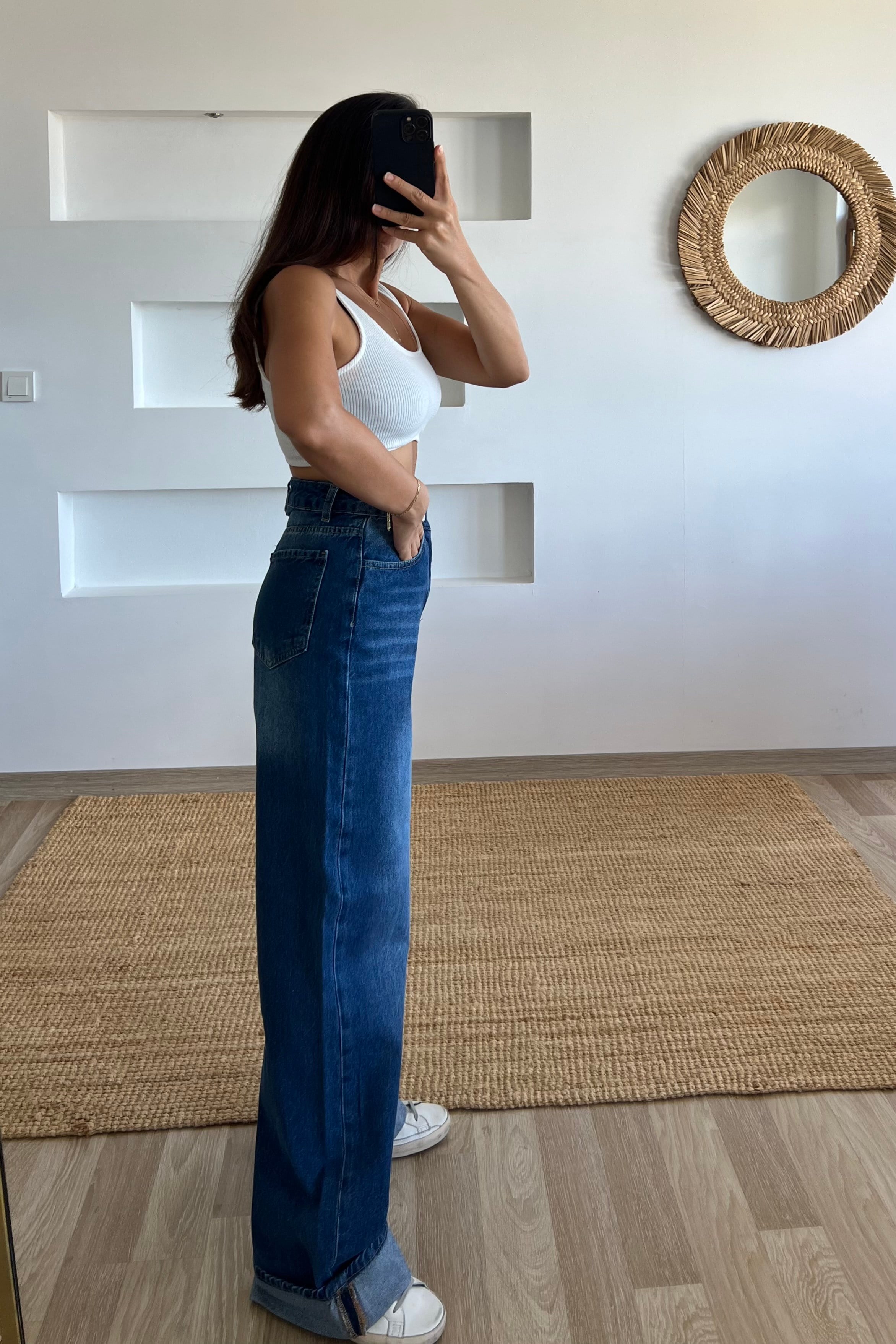 Koyu Mavi Paça Katlama Detaylı Jean uygun fiyatlarda www.butikhola.com adresinde