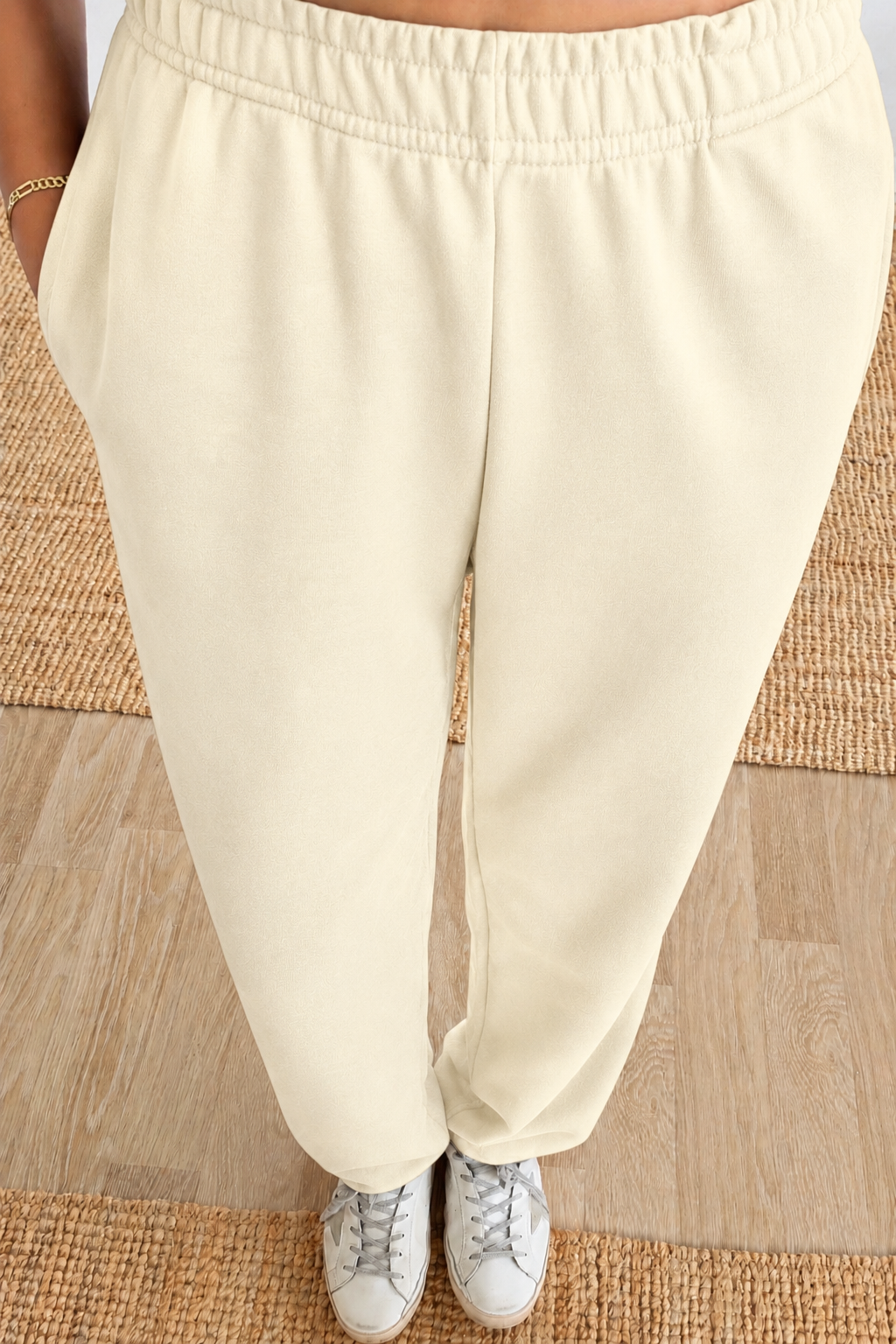 Krem Rengi Jogger Eşofman uygun fiyatlarda www.butikhola.com adresinde