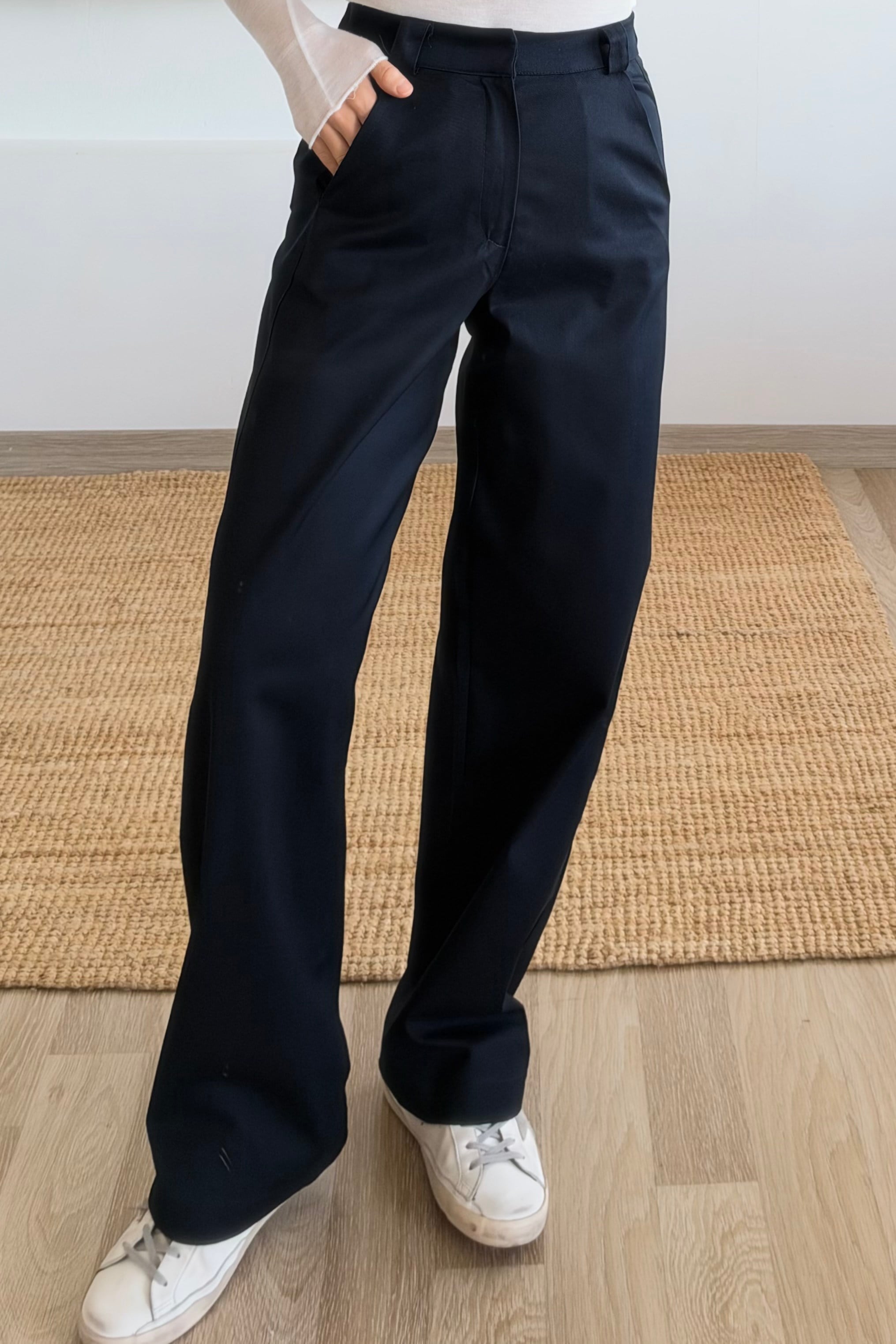 Lacivert Barrel Pantolon uygun fiyatlarda www.butikhola.com adresinde
