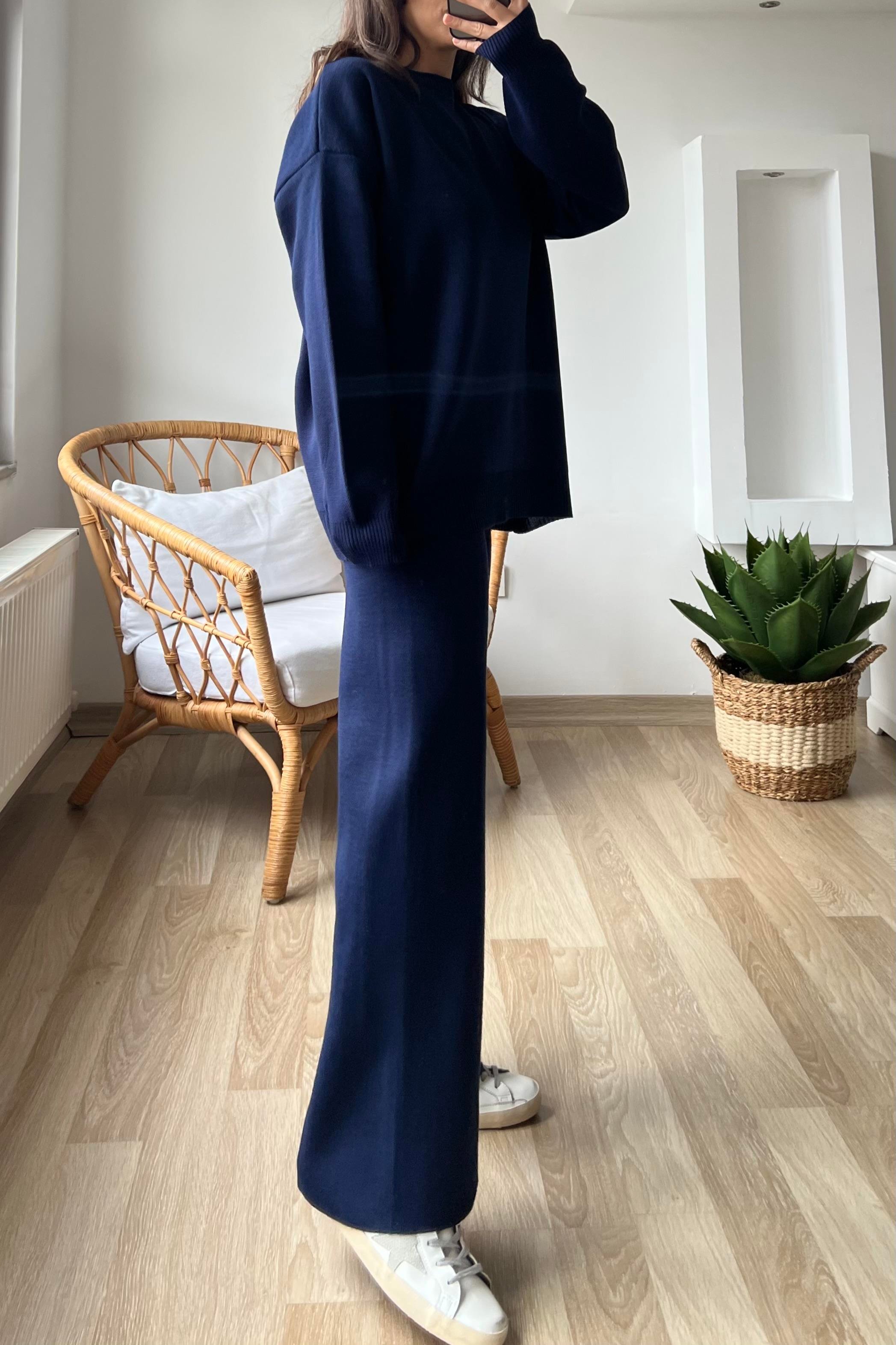 Lacivert Çelik Örme Triko Takım uygun fiyatlarda www.butikhola.com adresinde