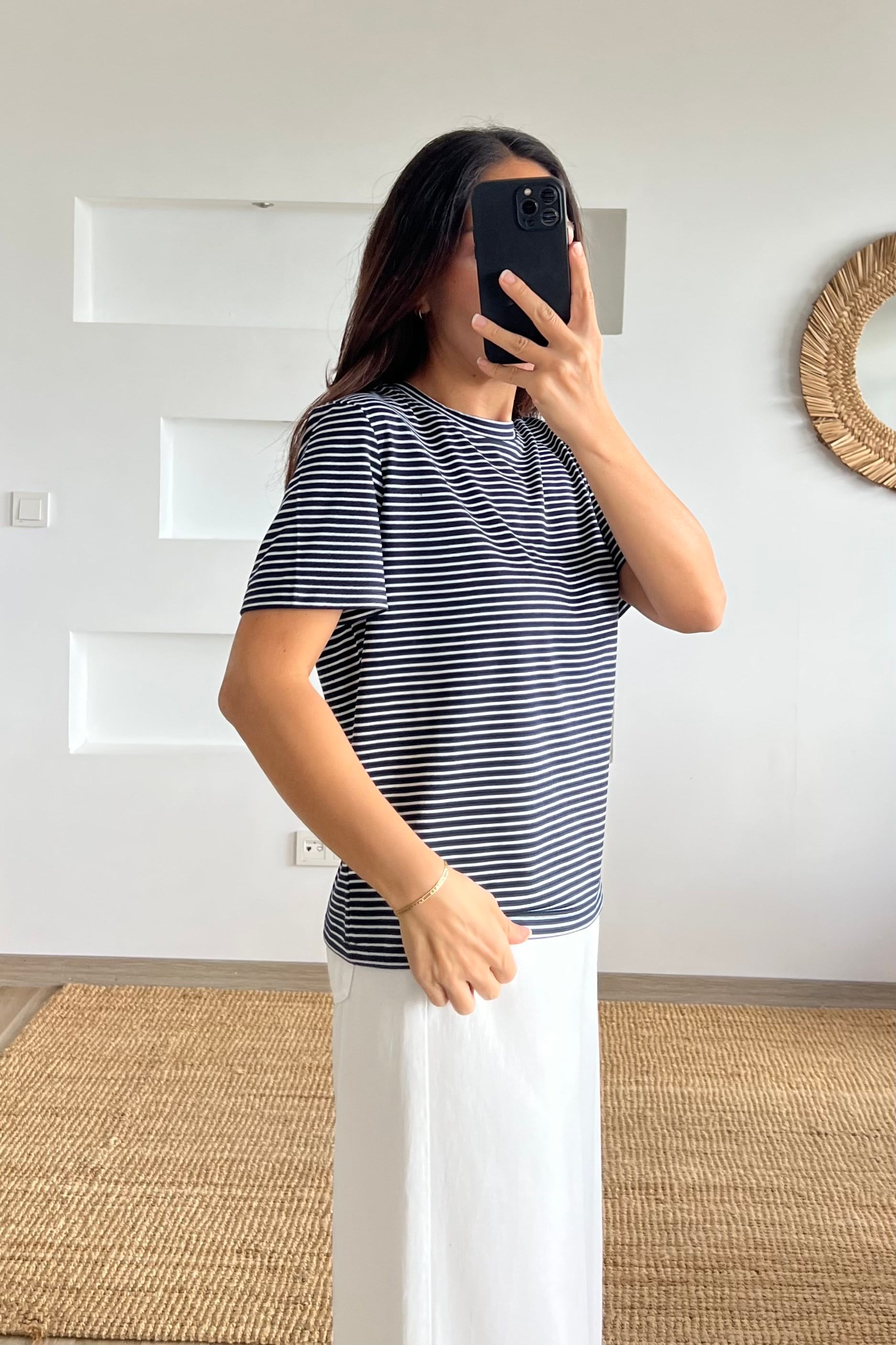 Lacivert Çizgili Basic Tshirt uygun fiyatlarda www.butikhola.com adresinde