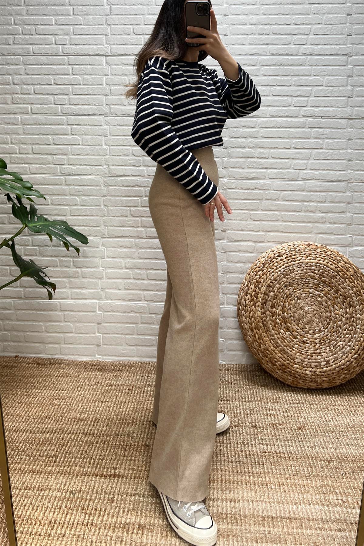 Lacivert Çizgili Dokulu Sweatshirt uygun fiyatlarda www.butikhola.com adresinde