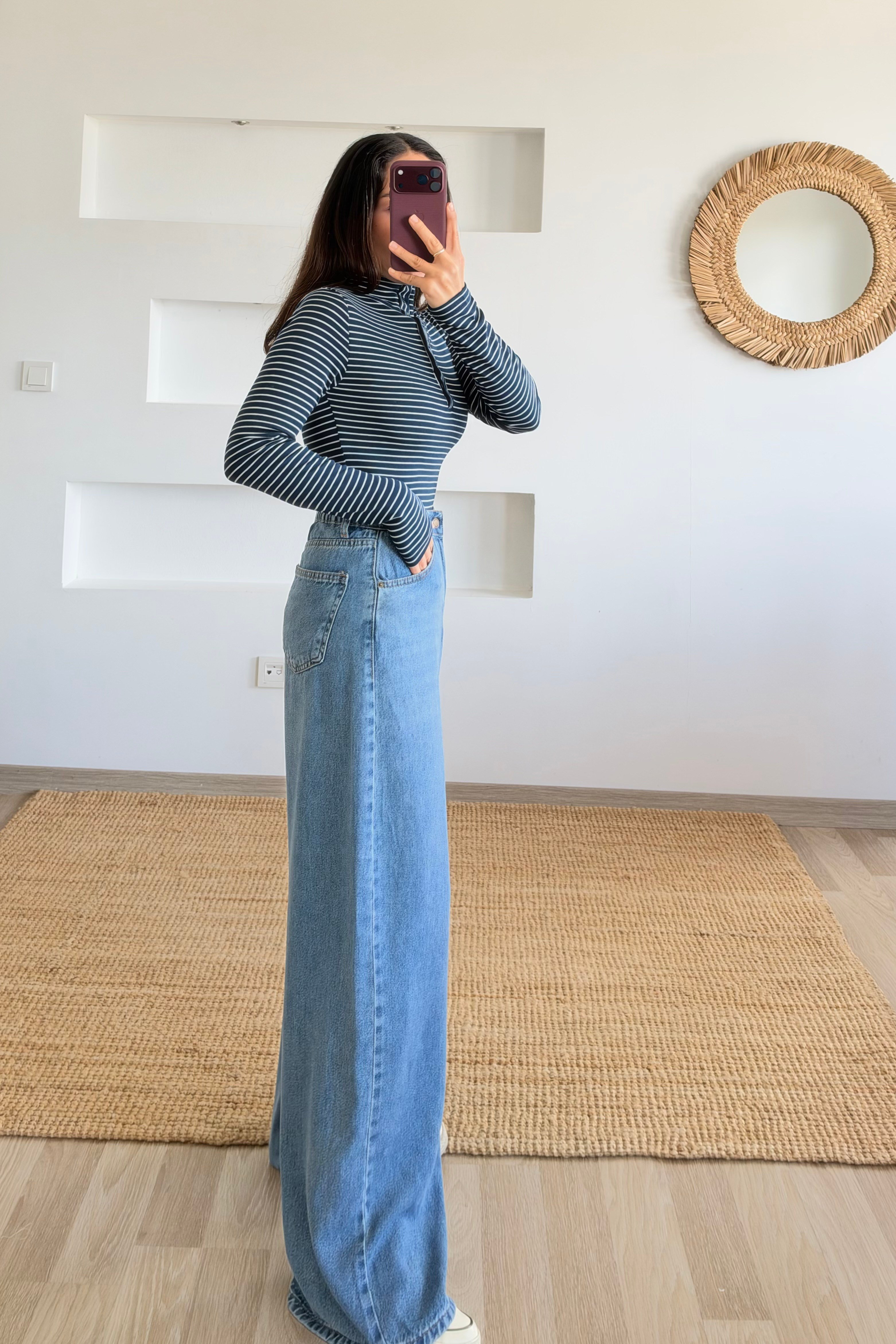 Lacivert Çizgili Düğmeli Dik Yaka Bluz uygun fiyatlarda www.butikhola.com adresinde