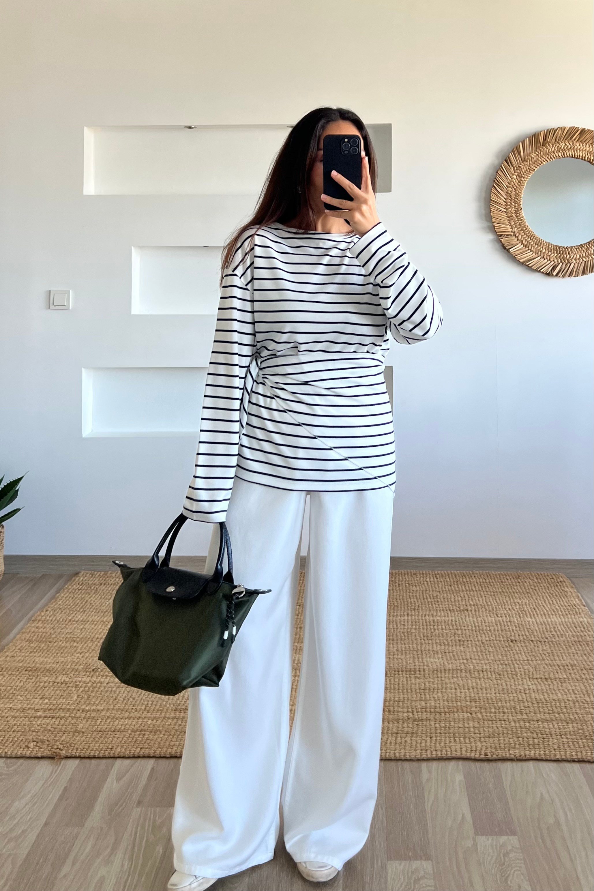 Lacivert Çizgili Fular Detaylı İnce Sweat uygun fiyatlarda www.butikhola.com adresinde