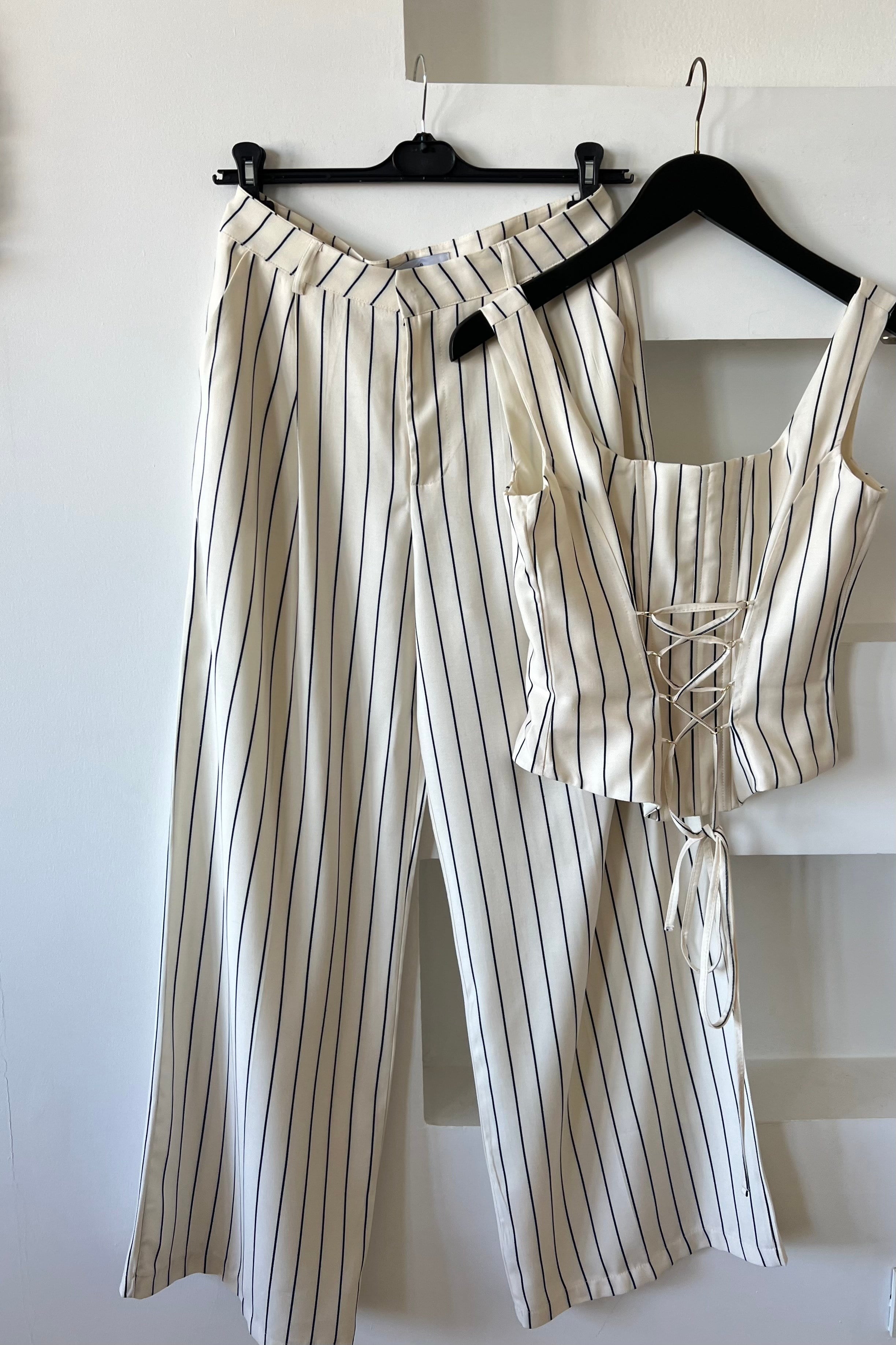 Lacivert Çizgili Marin Korse Takım uygun fiyatlarda www.butikhola.com adresinde
