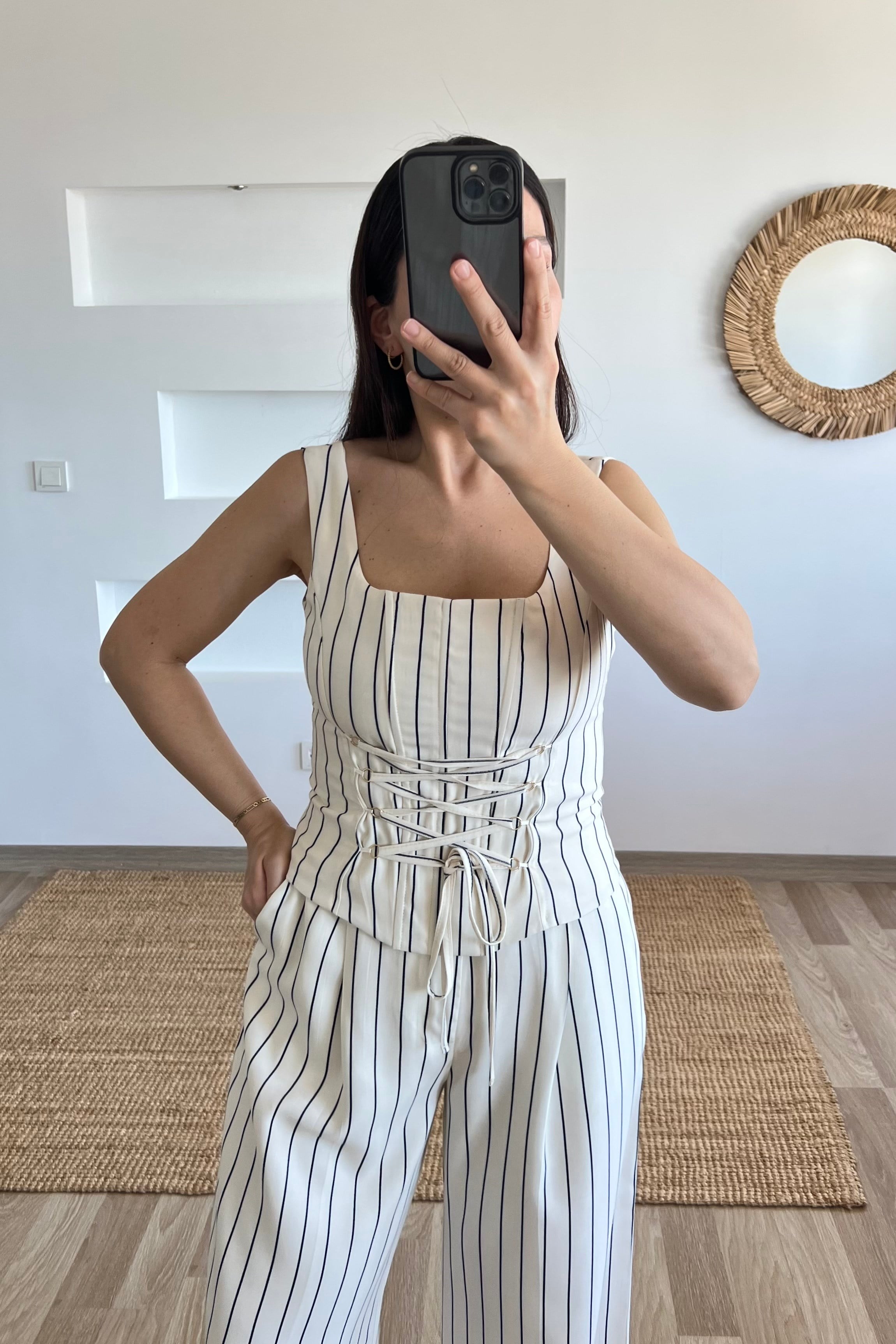 Lacivert Çizgili Marin Korse Takım uygun fiyatlarda www.butikhola.com adresinde
