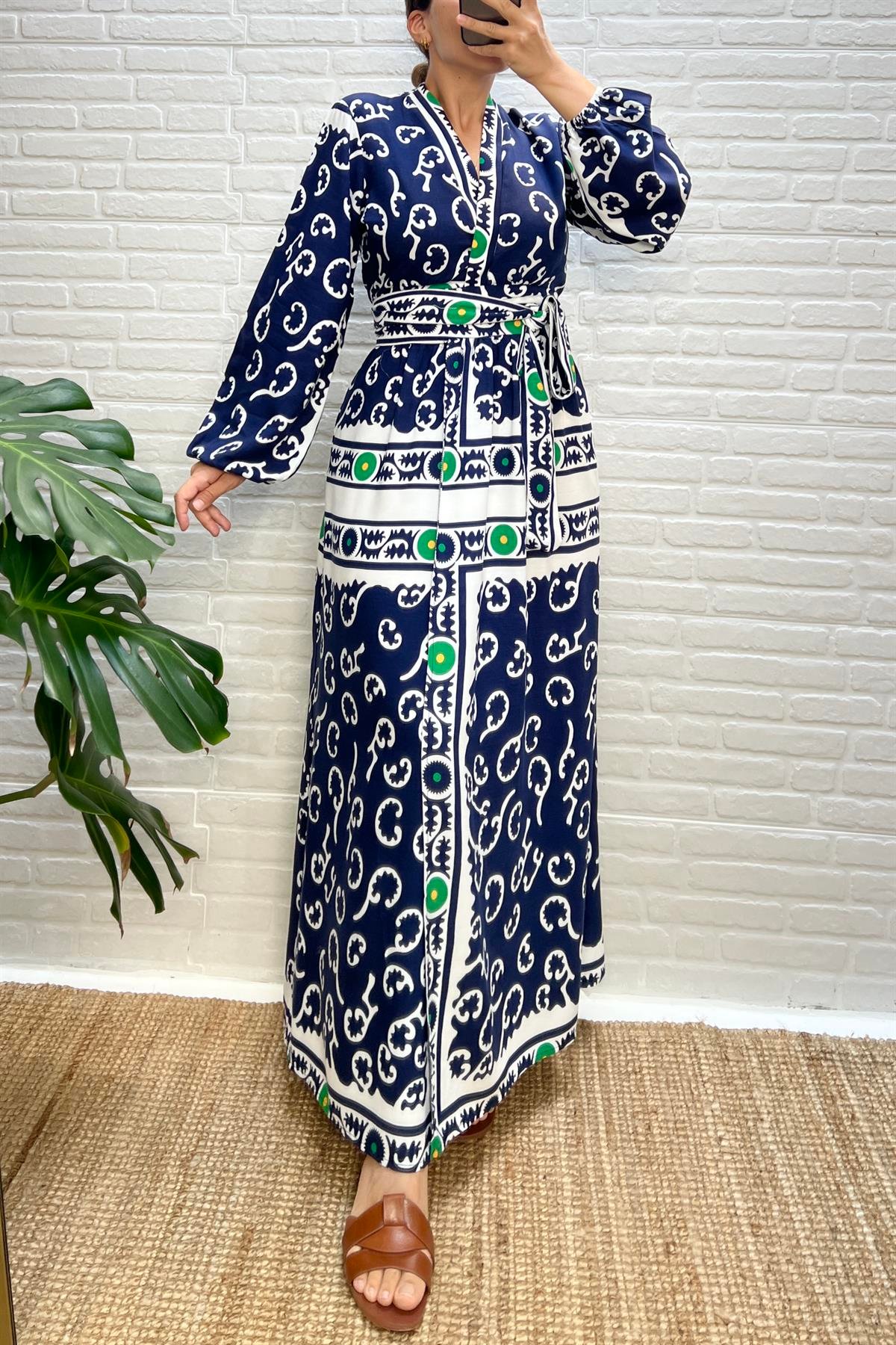 Lacivert Desenli Uzun Kimono Elbise  uygun fiyatlarda www.butikhola.com adresinde