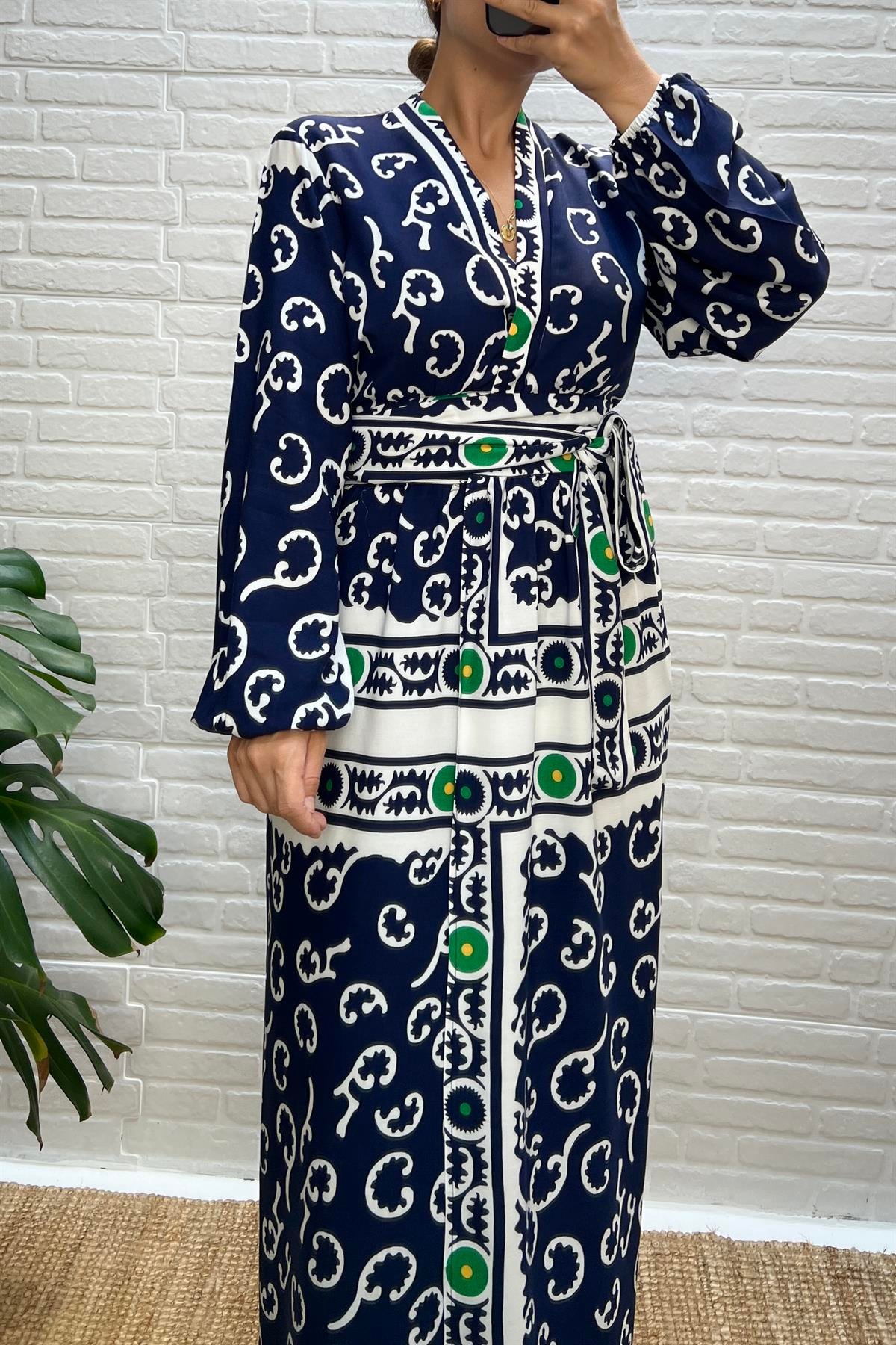 Lacivert Desenli Uzun Kimono Elbise  uygun fiyatlarda www.butikhola.com adresinde