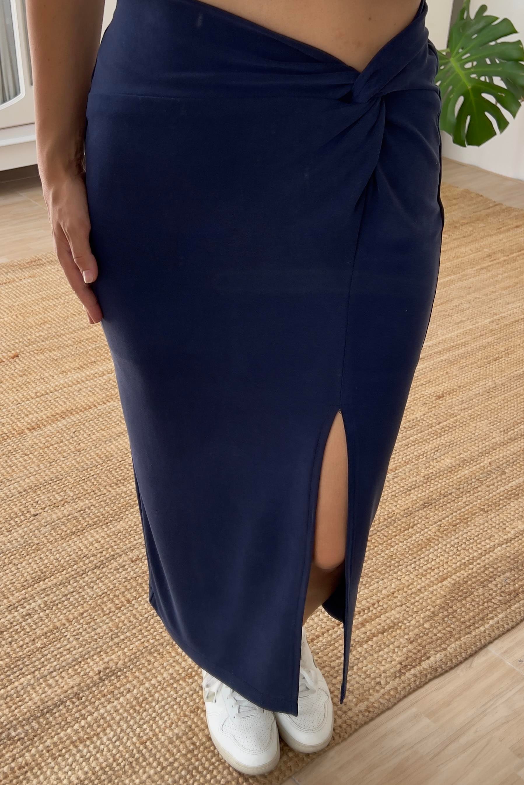 Lacivert Düğümlü Midi Modal Etek uygun fiyatlarda www.butikhola.com adresinde