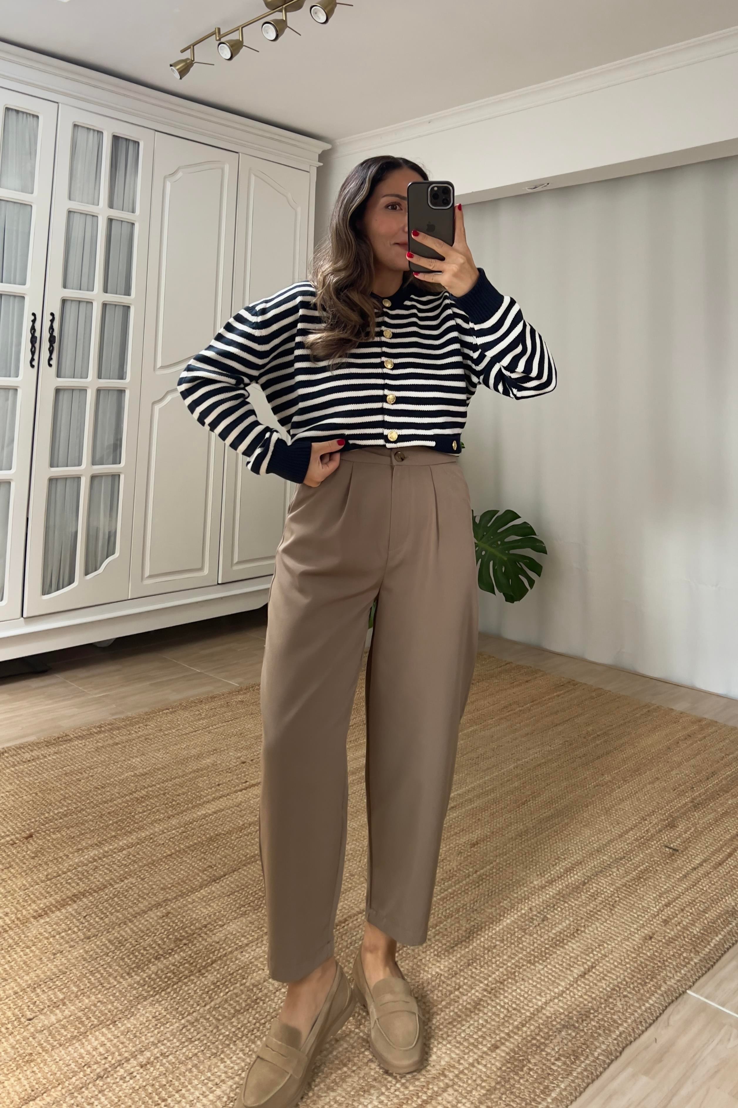 Lacivert Ekru Çizgili Gold Düğme Detaylı Hırka  uygun fiyatlarda www.butikhola.com adresinde