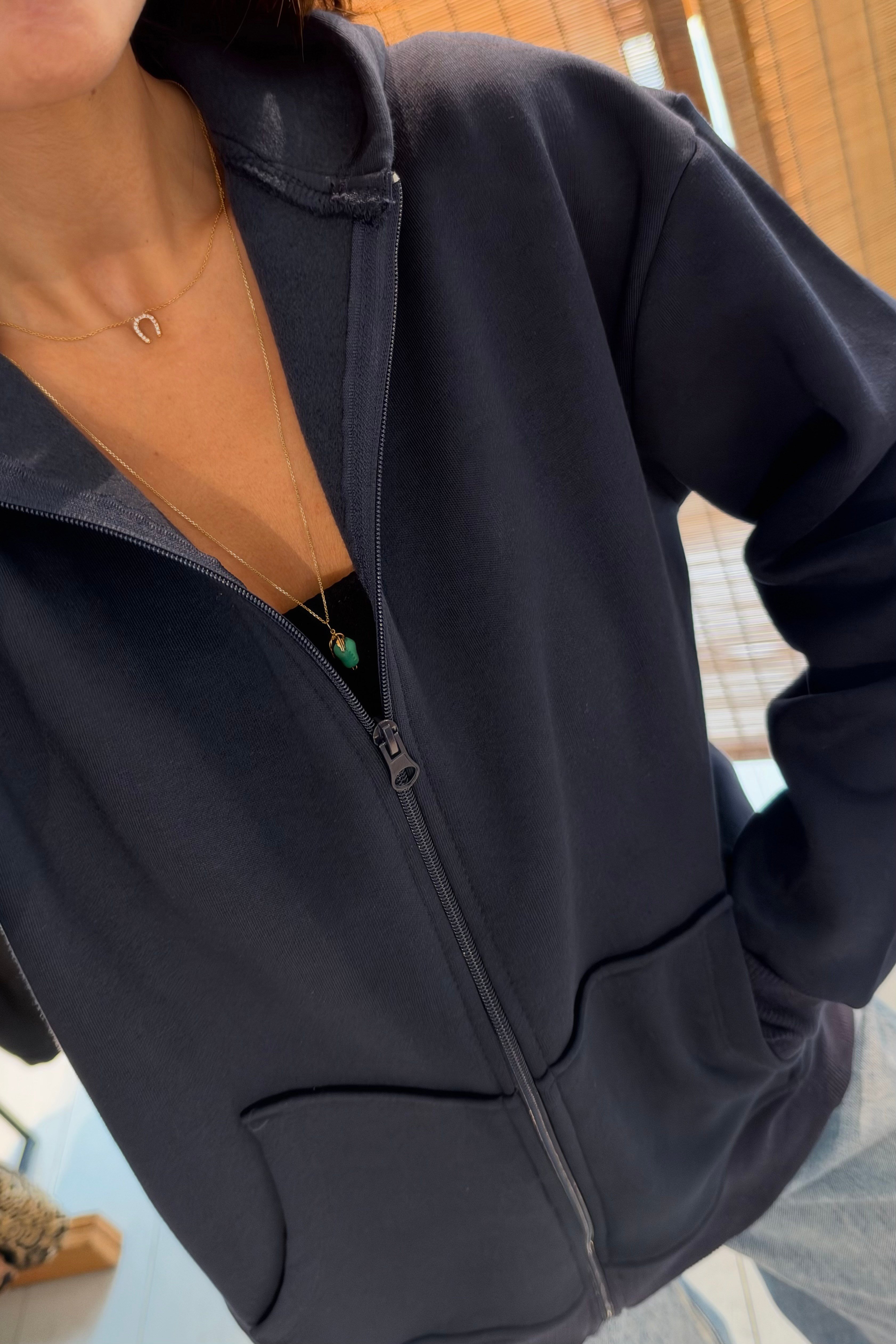 Lacivert Kapüşonlu Fermuarlı Sweat Hırka uygun fiyatlarda www.butikhola.com adresinde