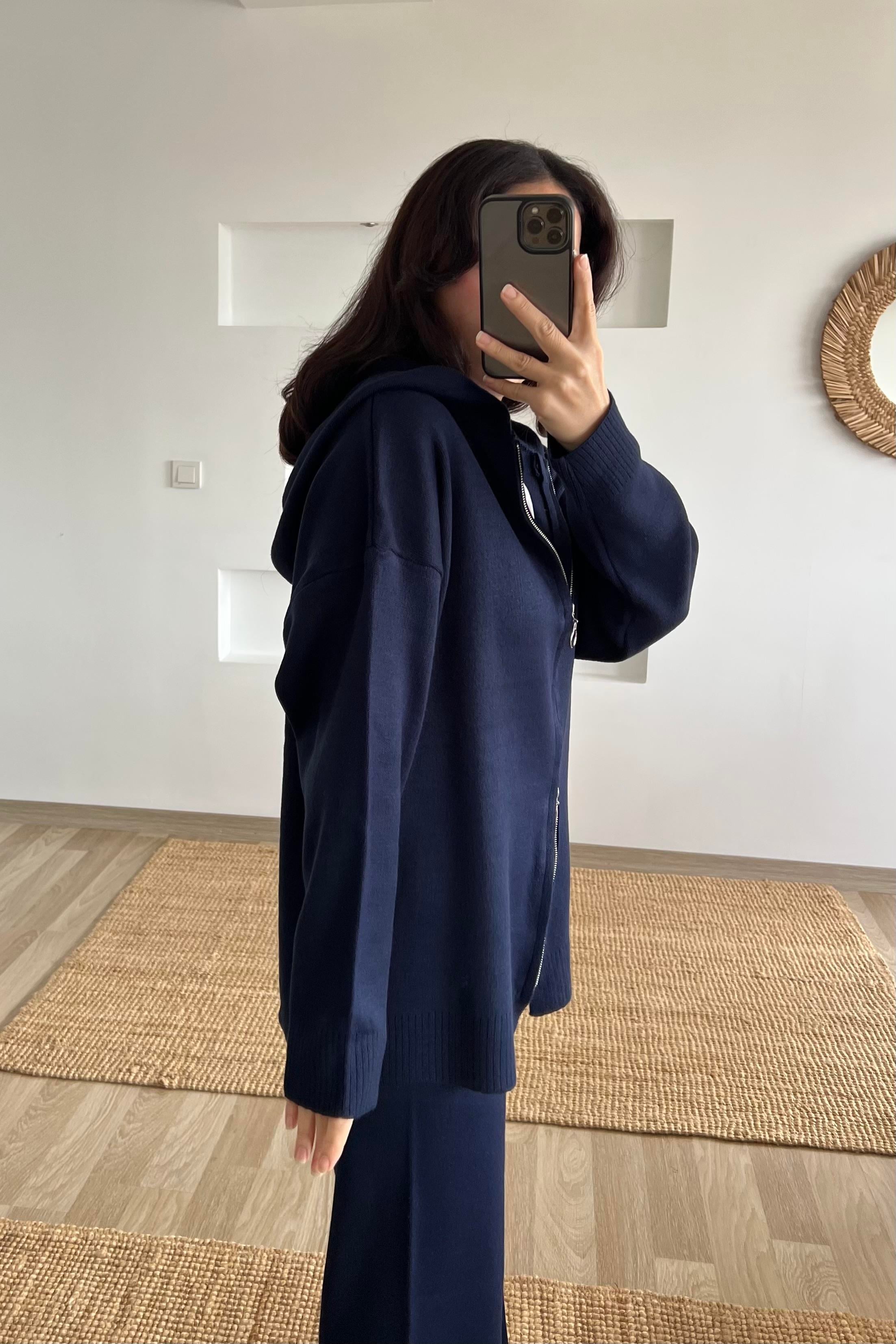 Lacivert Kapüşonlu Triko Takım uygun fiyatlarda www.butikhola.com adresinde