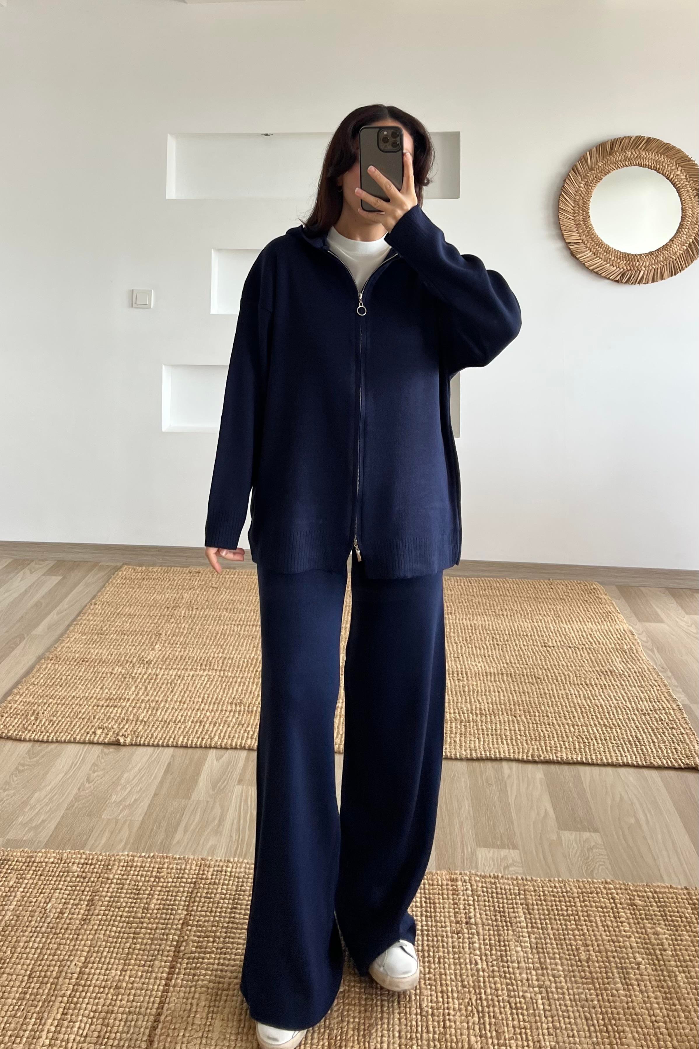 Lacivert Kapüşonlu Triko Takım uygun fiyatlarda www.butikhola.com adresinde
