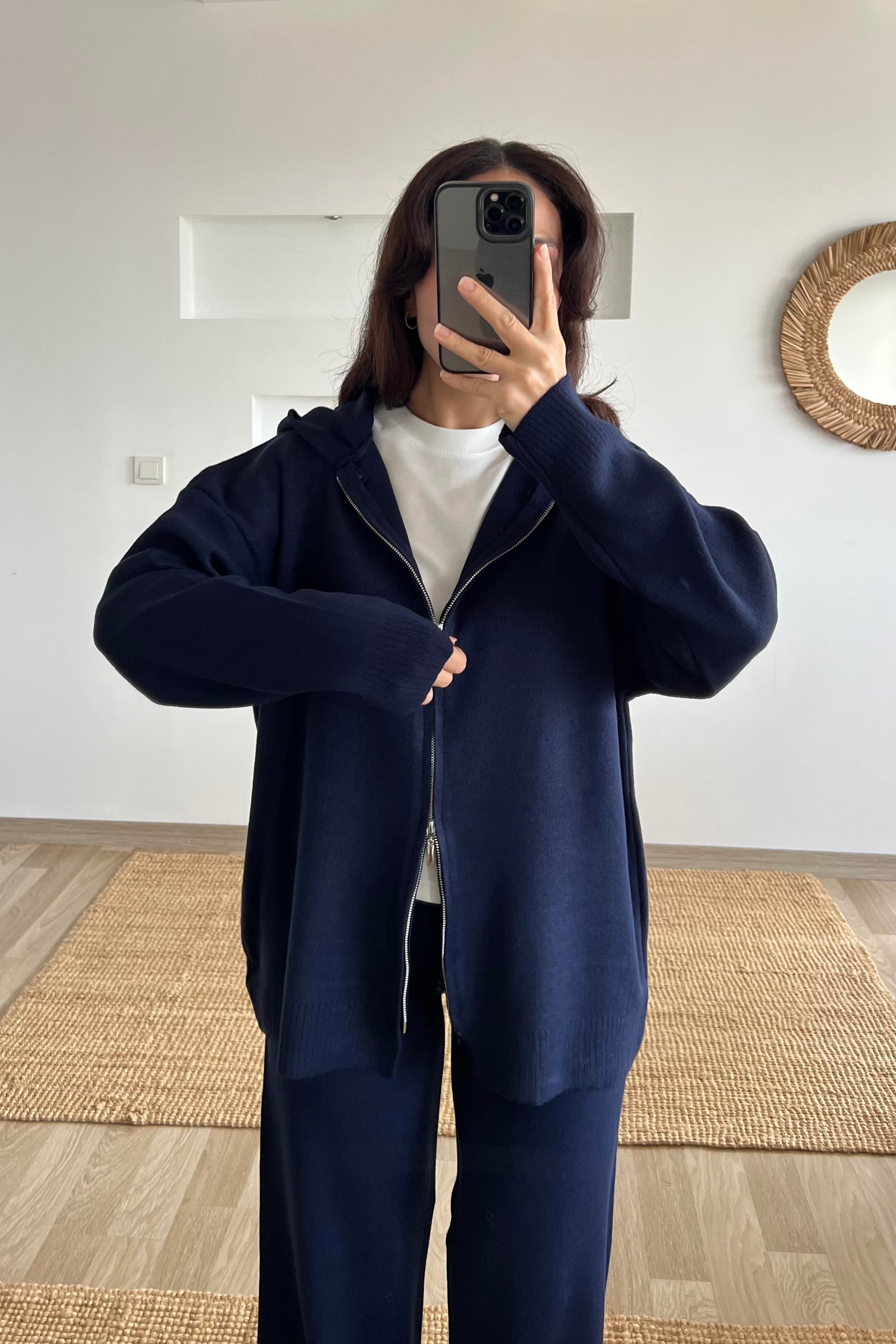 Lacivert Kapüşonlu Triko Takım uygun fiyatlarda www.butikhola.com adresinde