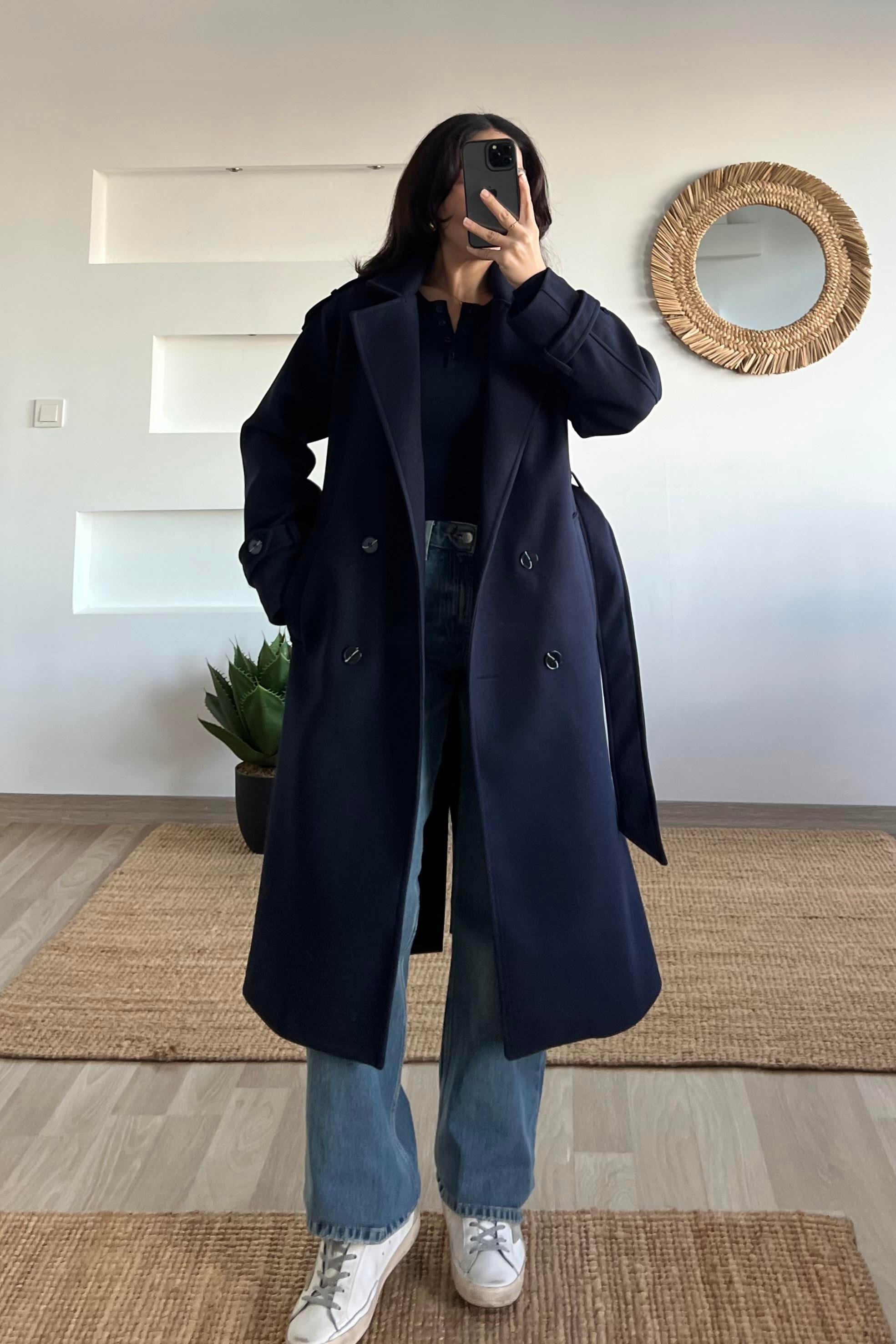 Lacivert Kuşaklı Premium Kaban uygun fiyatlarda www.butikhola.com adresinde