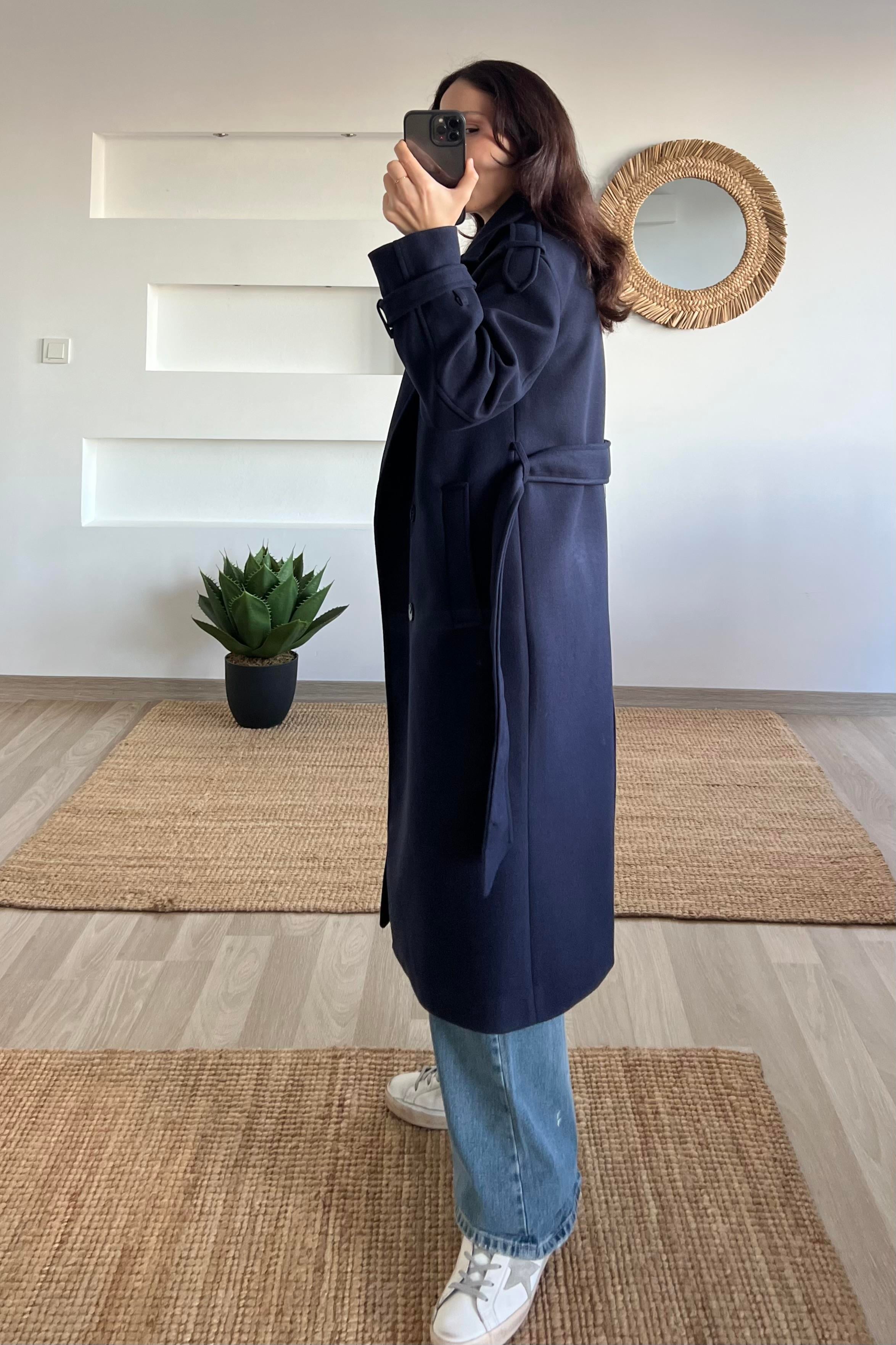 Lacivert Kuşaklı Premium Kaban uygun fiyatlarda www.butikhola.com adresinde