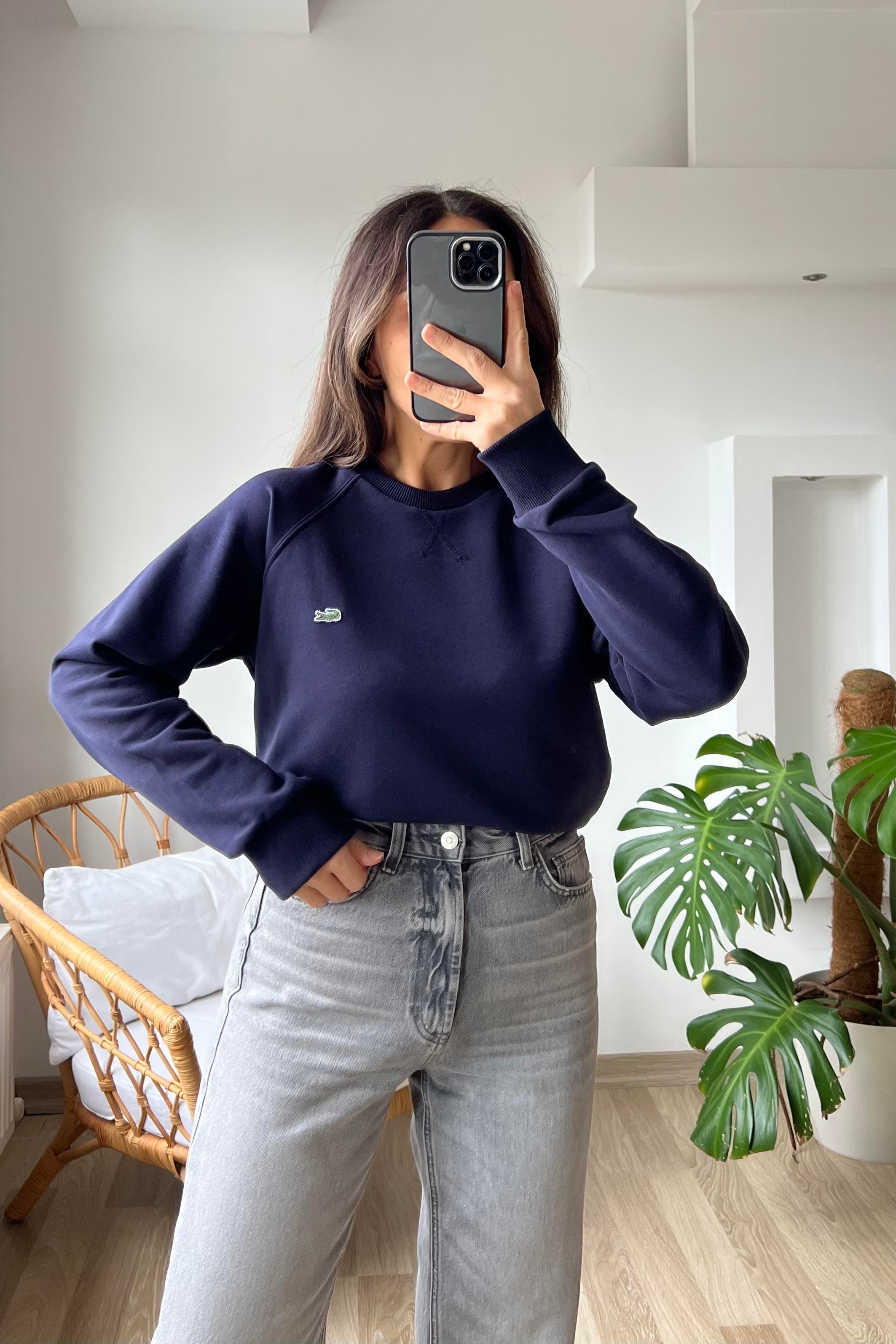 Lacivert Logo Nakışlı Yaka Detaylı Sweatshirt uygun fiyatlarda www.butikhola.com adresinde