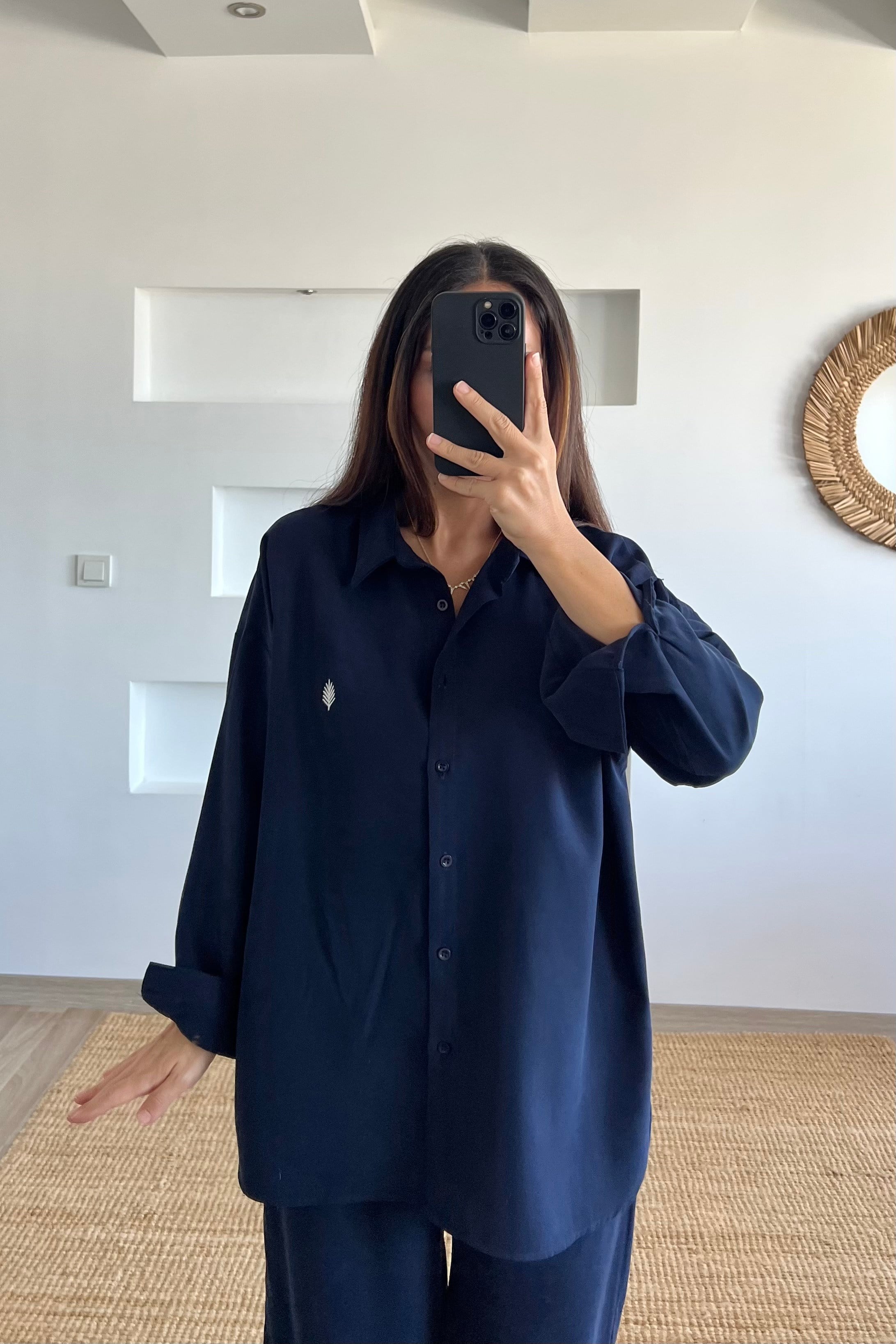 Lacivert Nakış Detaylı Premium takım uygun fiyatlarda www.butikhola.com adresinde