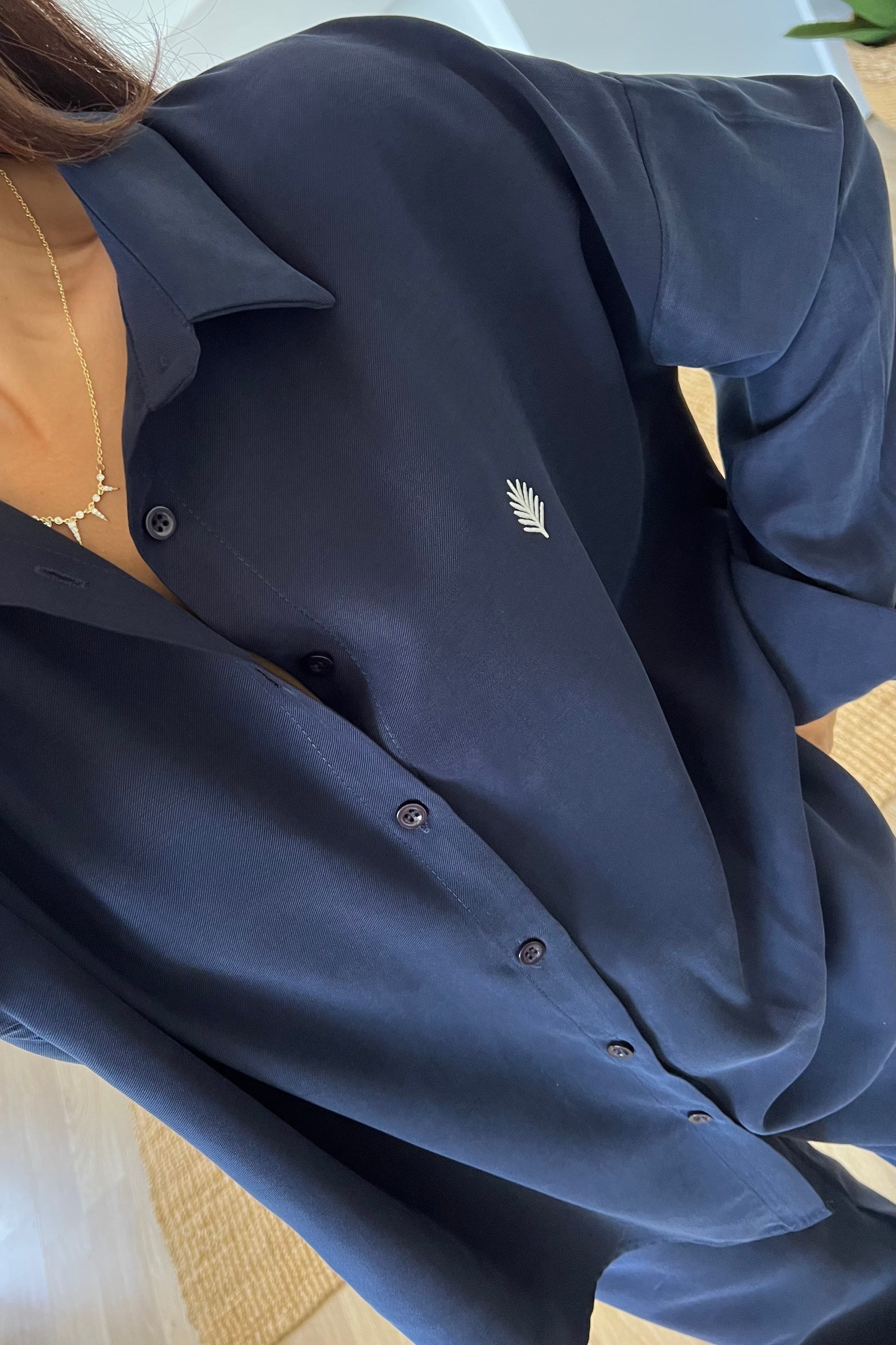Lacivert Nakış Detaylı Premium takım uygun fiyatlarda www.butikhola.com adresinde