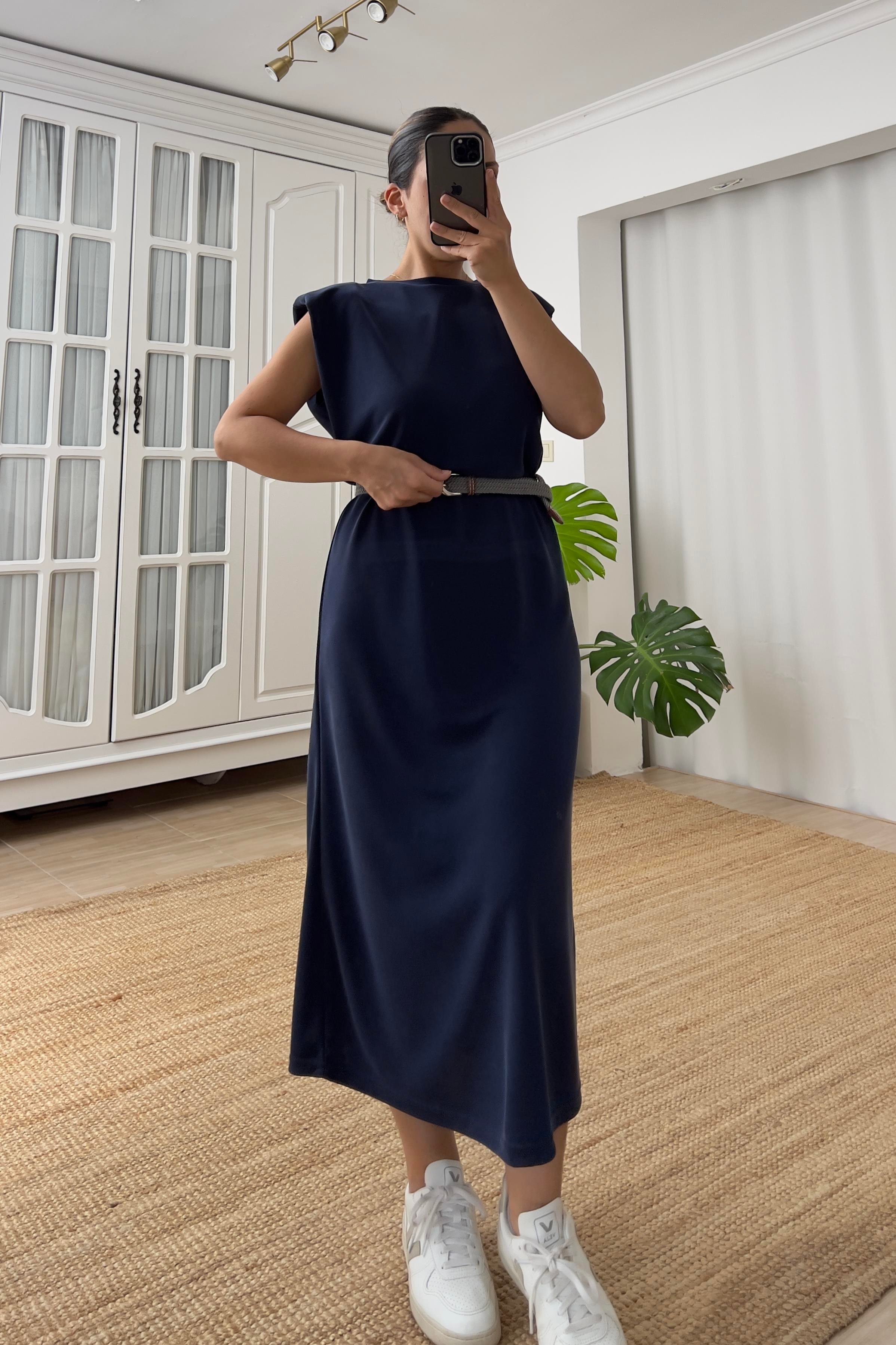 Lacivert Vatkalı Uzun Modal Elbise  uygun fiyatlarda www.butikhola.com adresinde