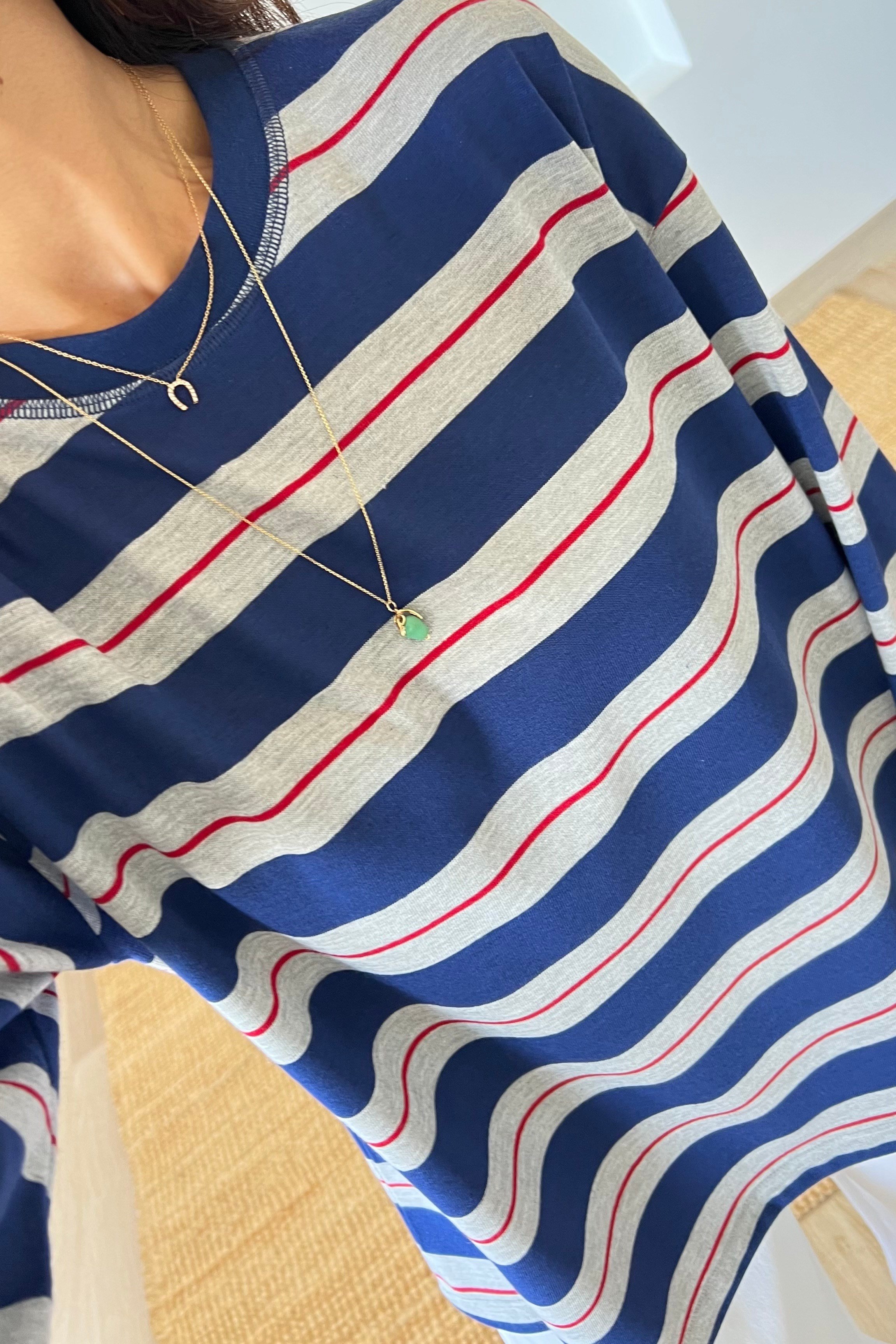 Lacivert Yumuşak Dokulu Çizgili Sweat uygun fiyatlarda www.butikhola.com adresinde