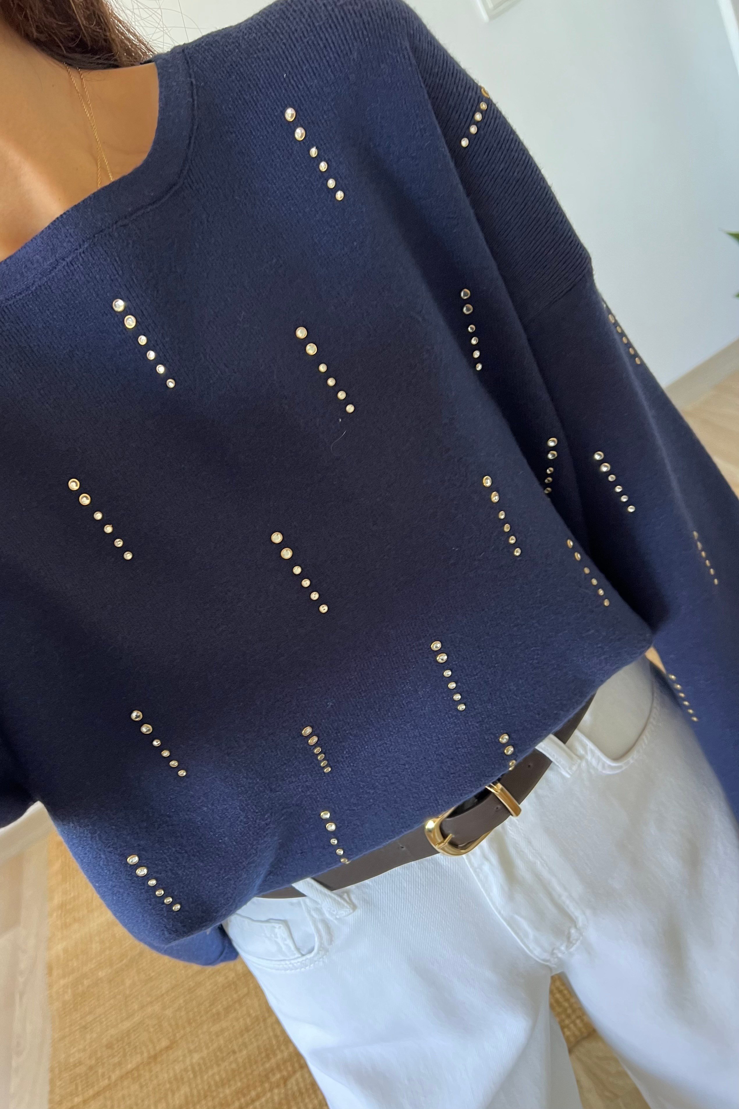 Lacivert Yumuşak Dokulu Taş İşlemeli İnce Bluz uygun fiyatlarda www.butikhola.com adresinde