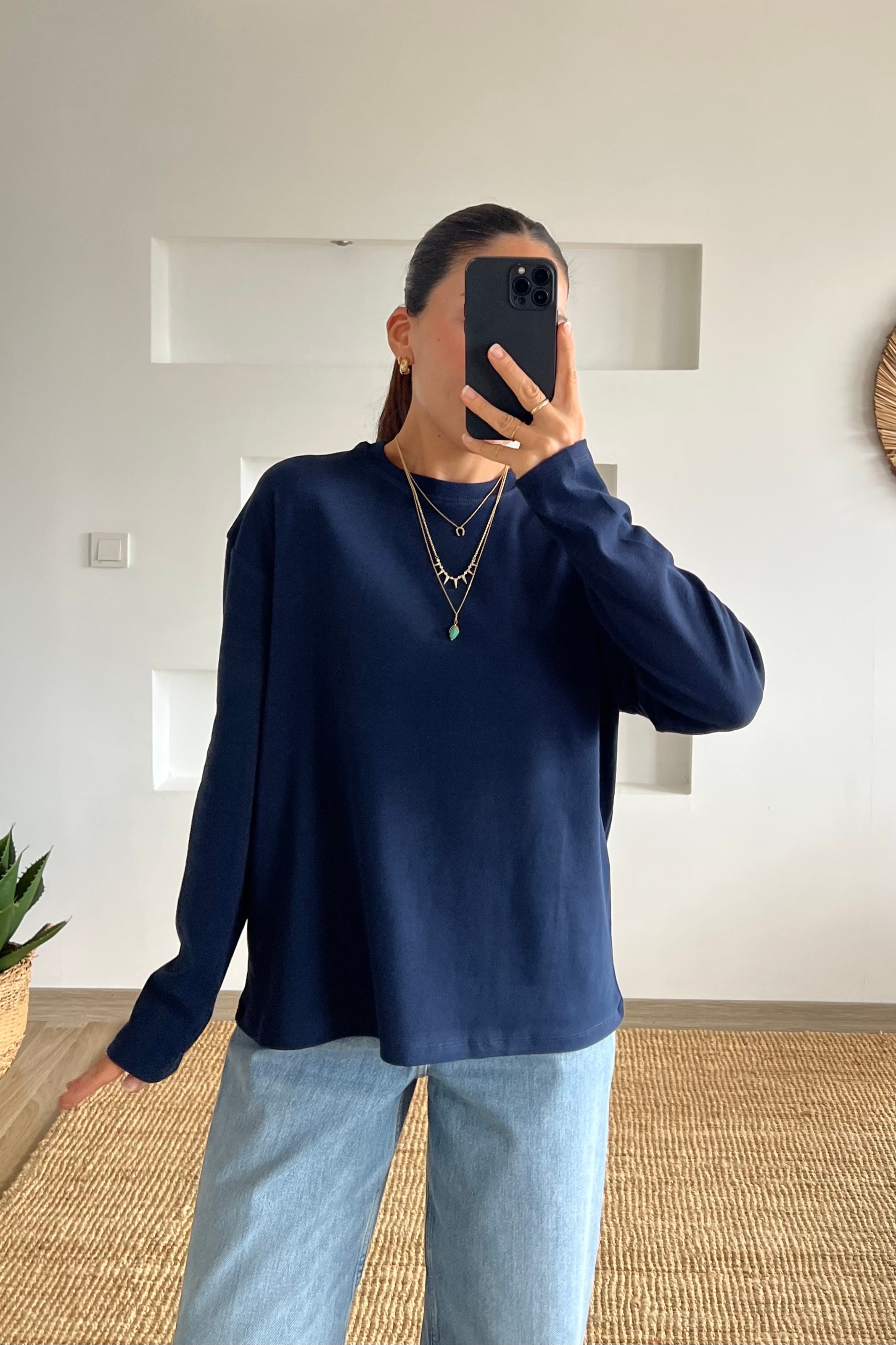 Lacivert Yumuşak Dokulu Uzun Kollu Sweat uygun fiyatlarda www.butikhola.com adresinde