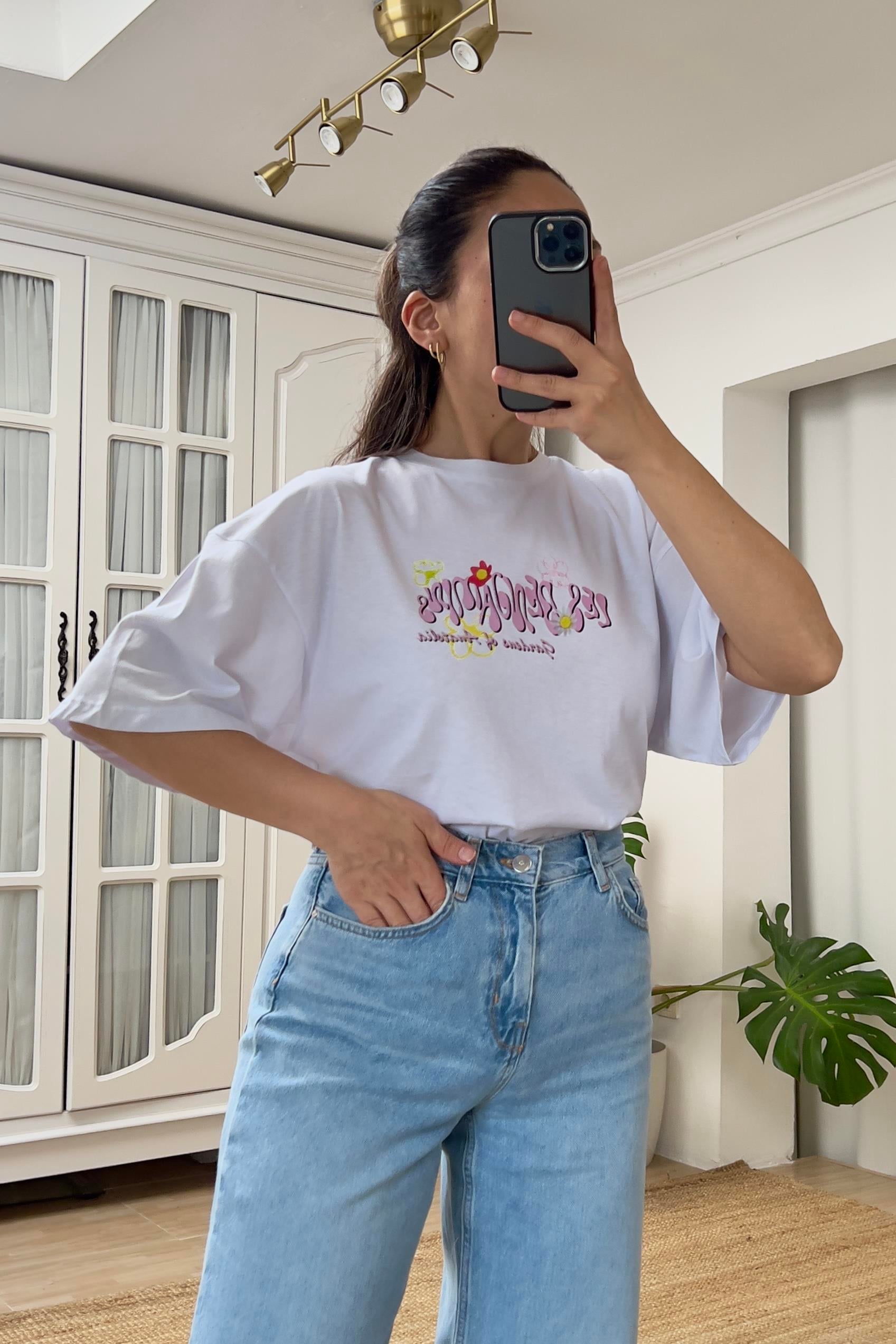 LB Beyaz Çiçek Desenli Düşük Omuz Tshirt uygun fiyatlarda www.butikhola.com adresinde