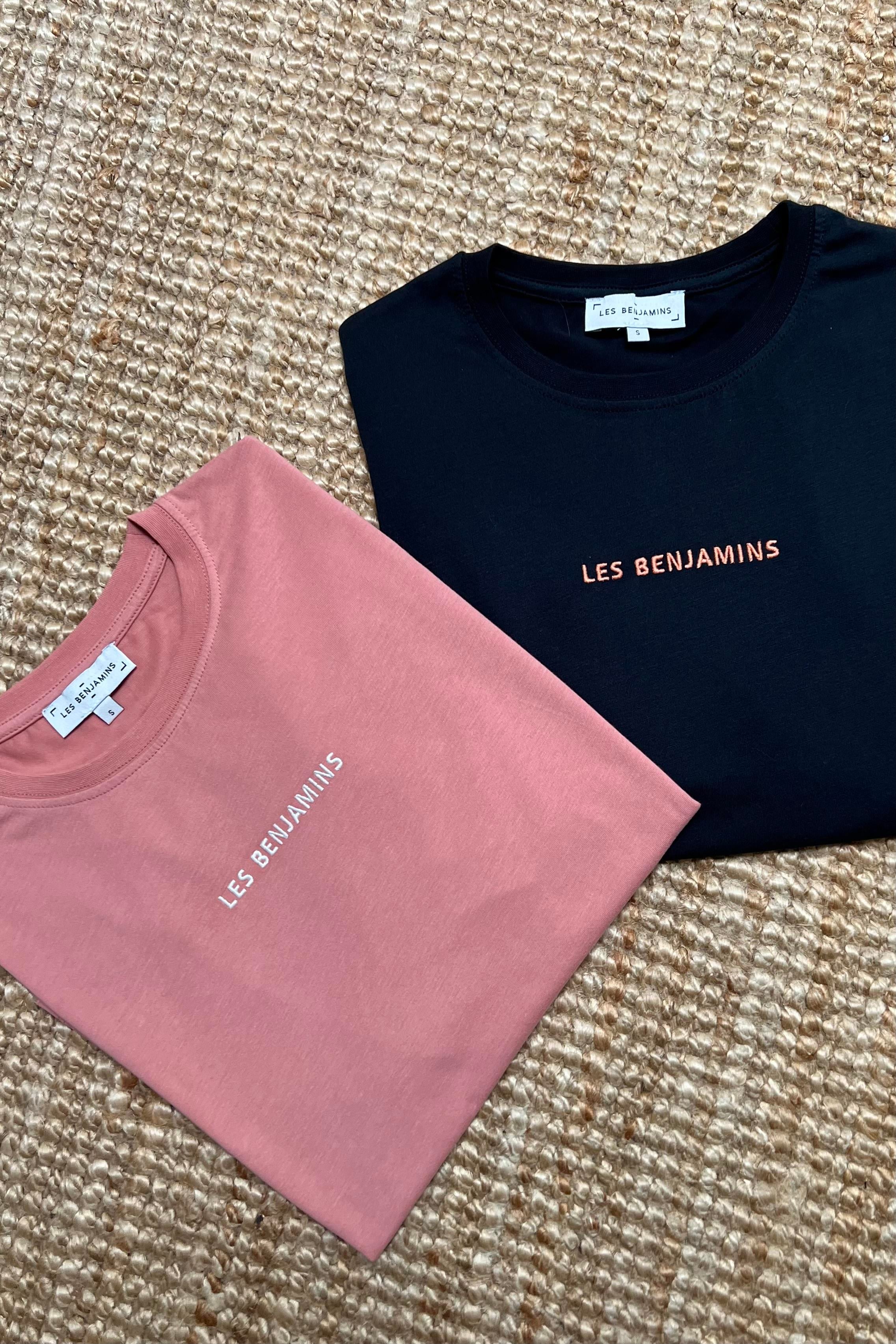 LB Gül Kurusu Nakışlı Düşük Omuz Tshirt uygun fiyatlarda www.butikhola.com adresinde
