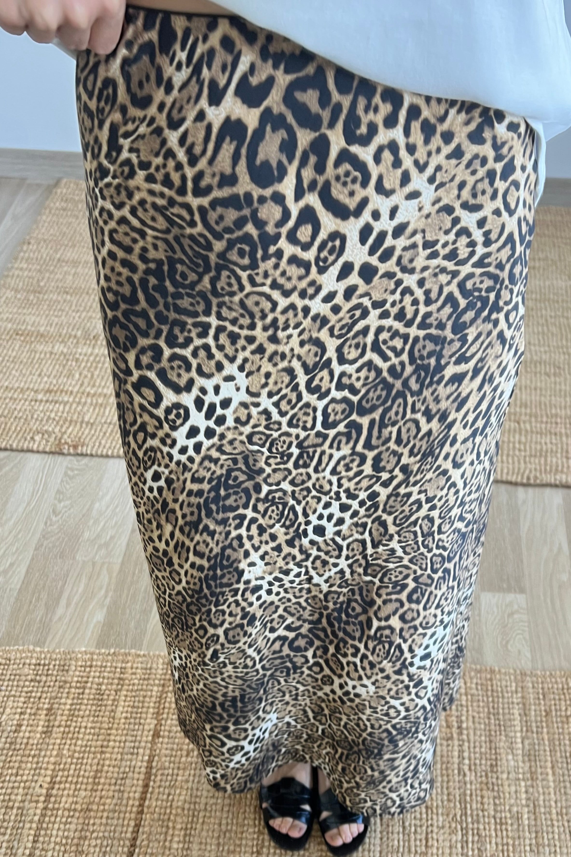 Leopar Desenli Beli Lastikli Modal Etek uygun fiyatlarda www.butikhola.com adresinde