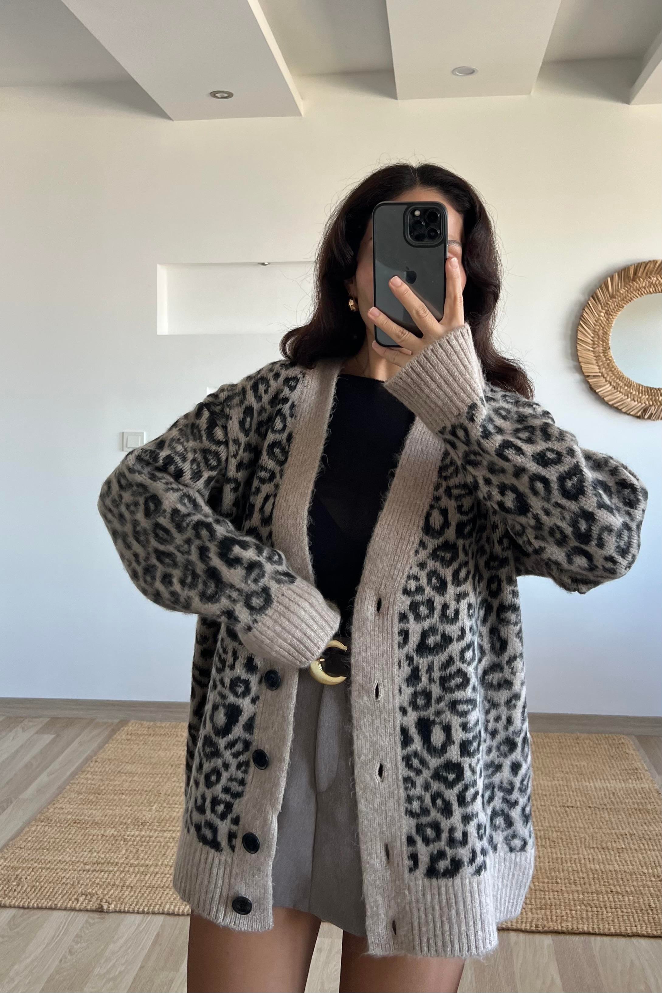 Leopar Desenli Yün Hırka uygun fiyatlarda www.butikhola.com adresinde