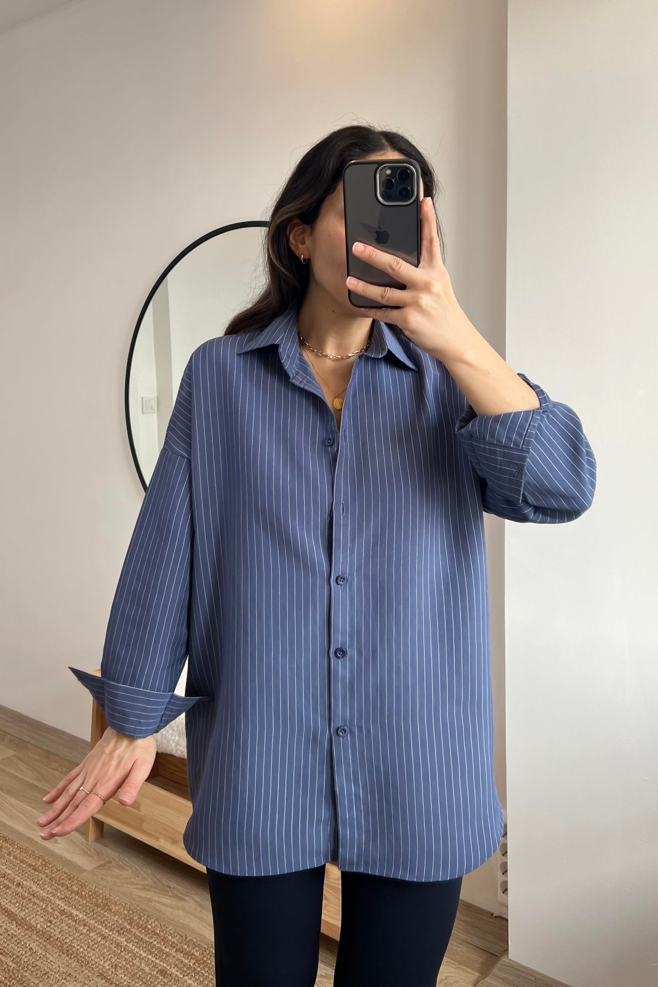 Mavi Çizgili Dökümlü Tensel Gömlek uygun fiyatlarda www.butikhola.com adresinde