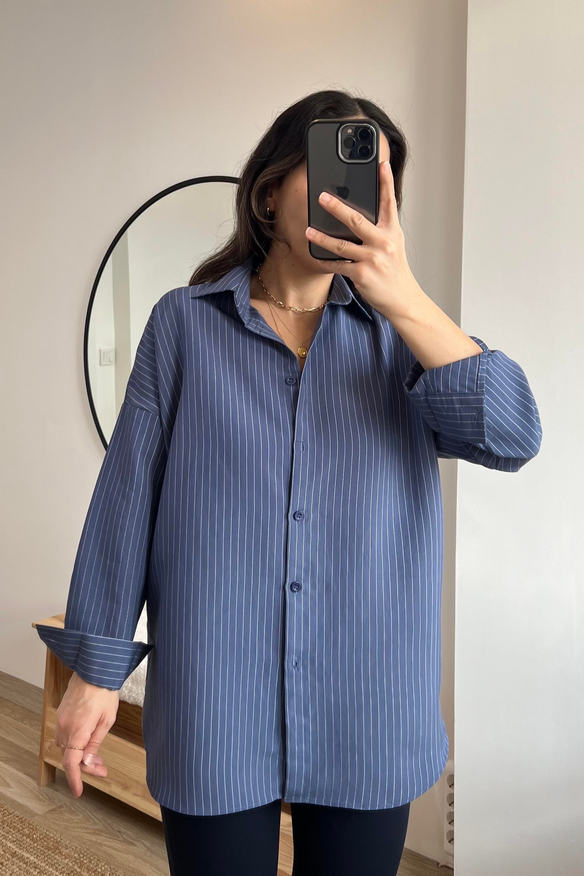 Mavi Çizgili Dökümlü Tensel Gömlek uygun fiyatlarda www.butikhola.com adresinde