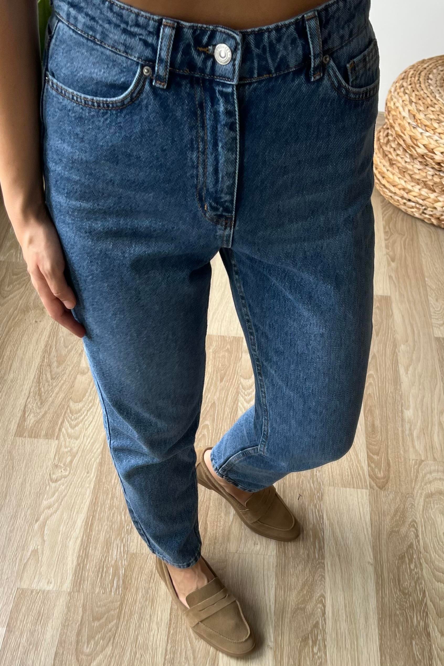 Mavi Yıkamalı Mom Fit Jean  uygun fiyatlarda www.butikhola.com adresinde