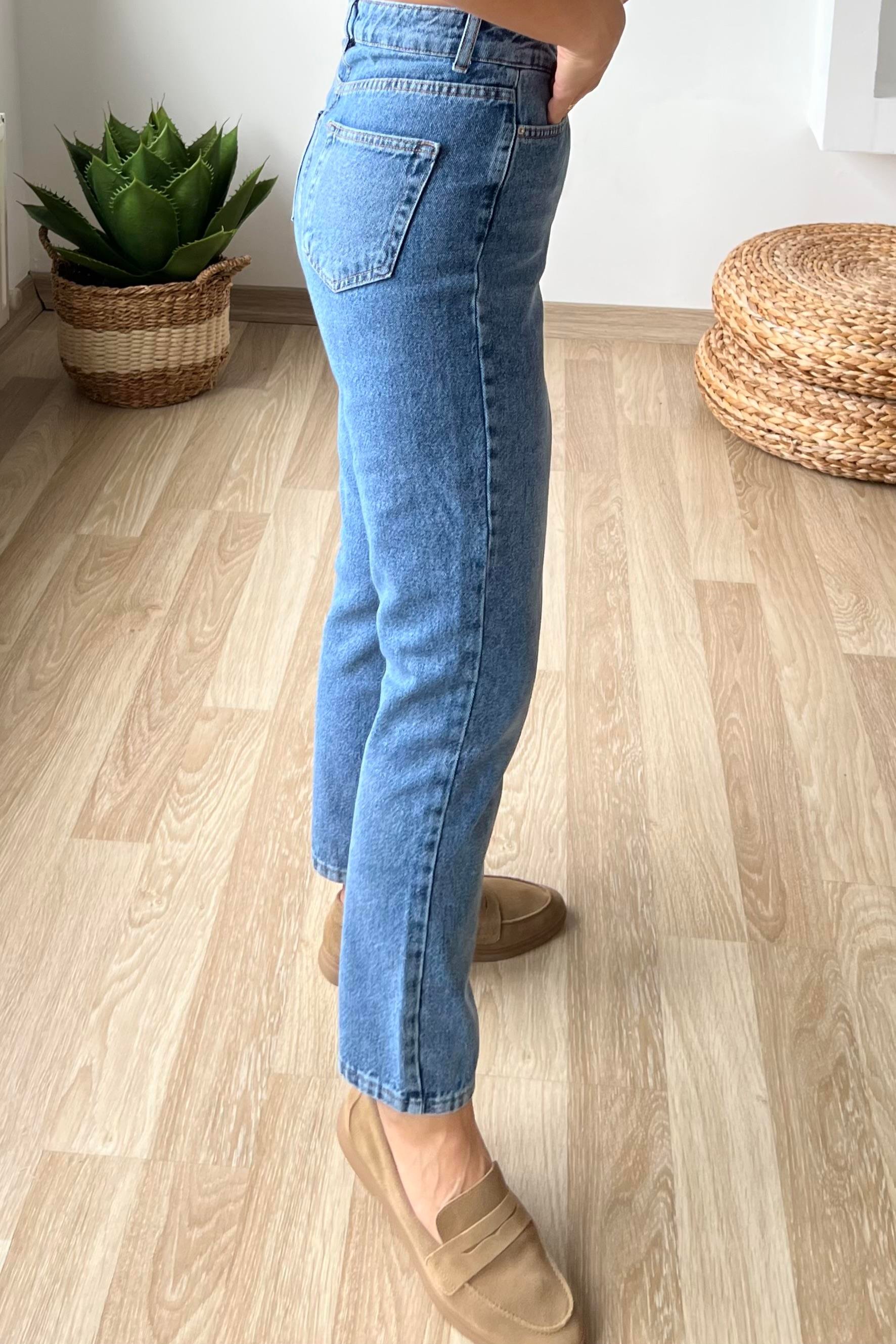Mavi Yıkamalı Mom Fit Jean  uygun fiyatlarda www.butikhola.com adresinde