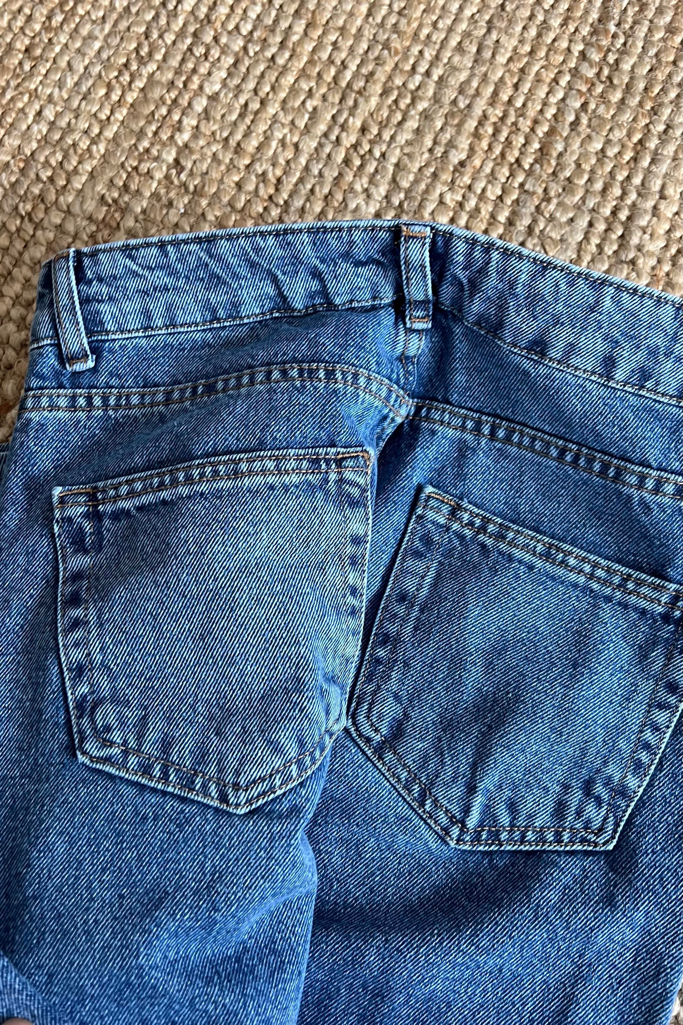 Mavi Yıkamalı Mom Fit Jean  uygun fiyatlarda www.butikhola.com adresinde