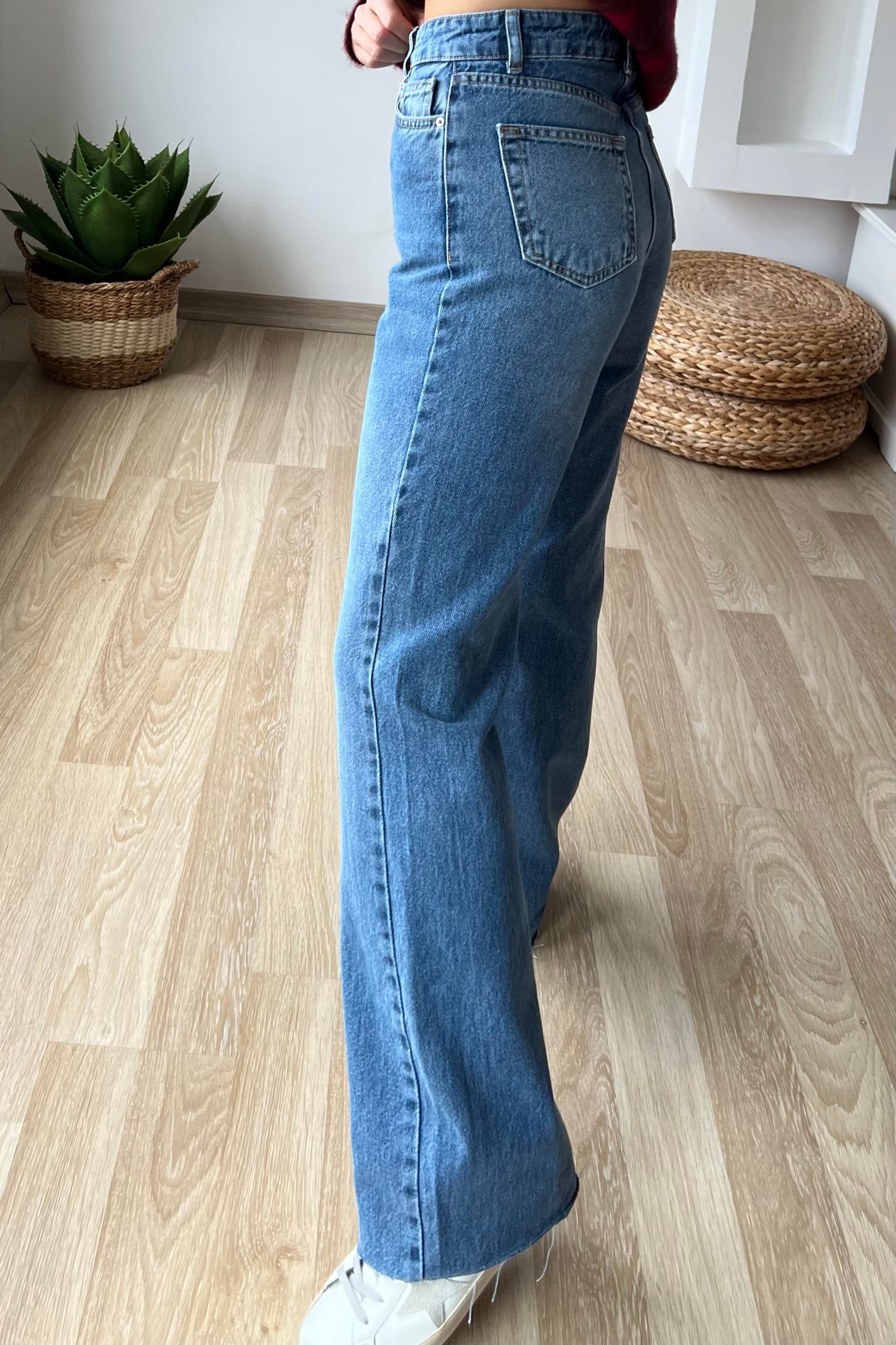 Mavi Yıkamalı Straight Fit Kesik Paça Jean  uygun fiyatlarda www.butikhola.com adresinde