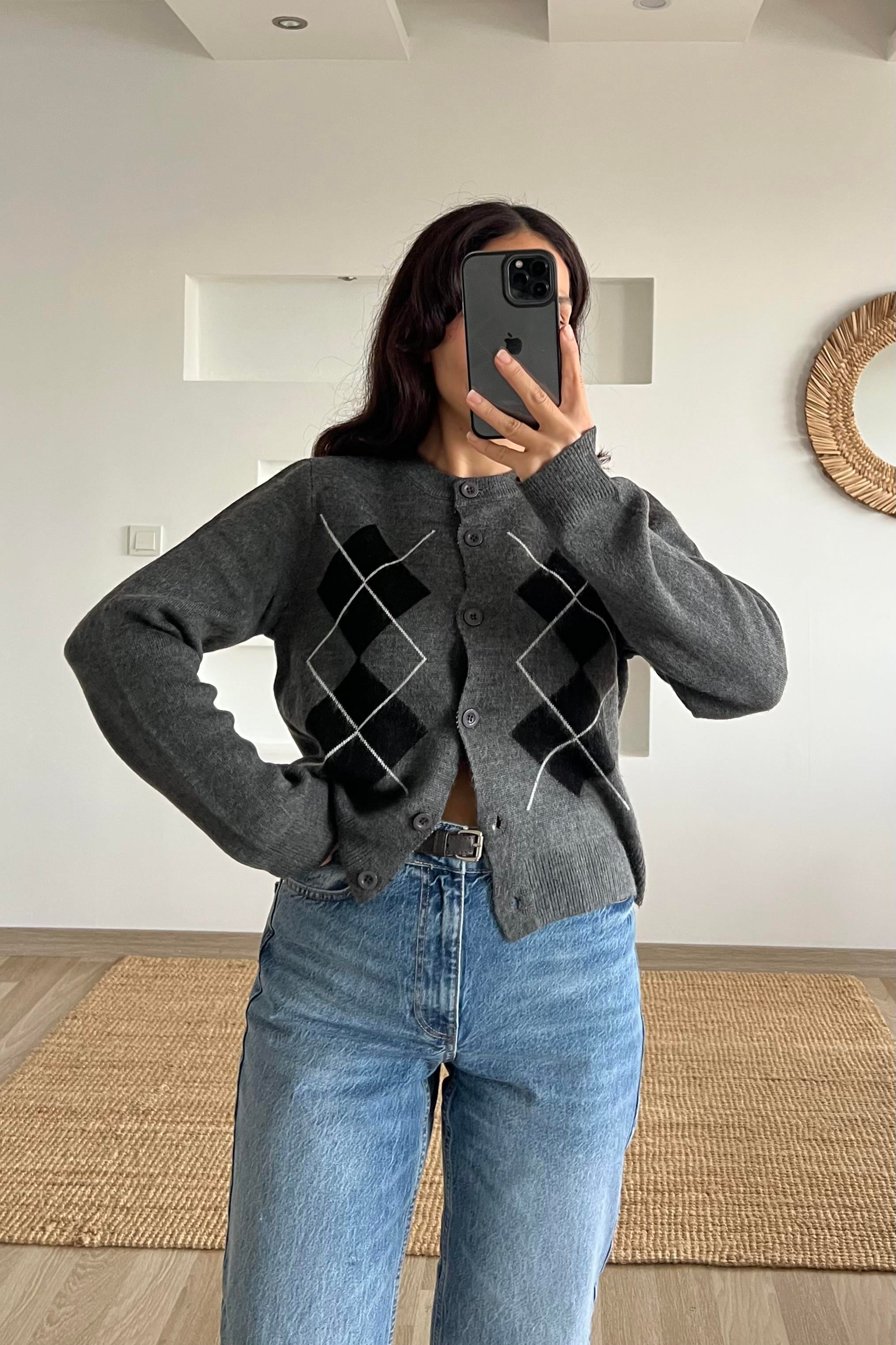 Md Antrasit Soft Touch Baklava Desenli Hırka uygun fiyatlarda www.butikhola.com adresinde