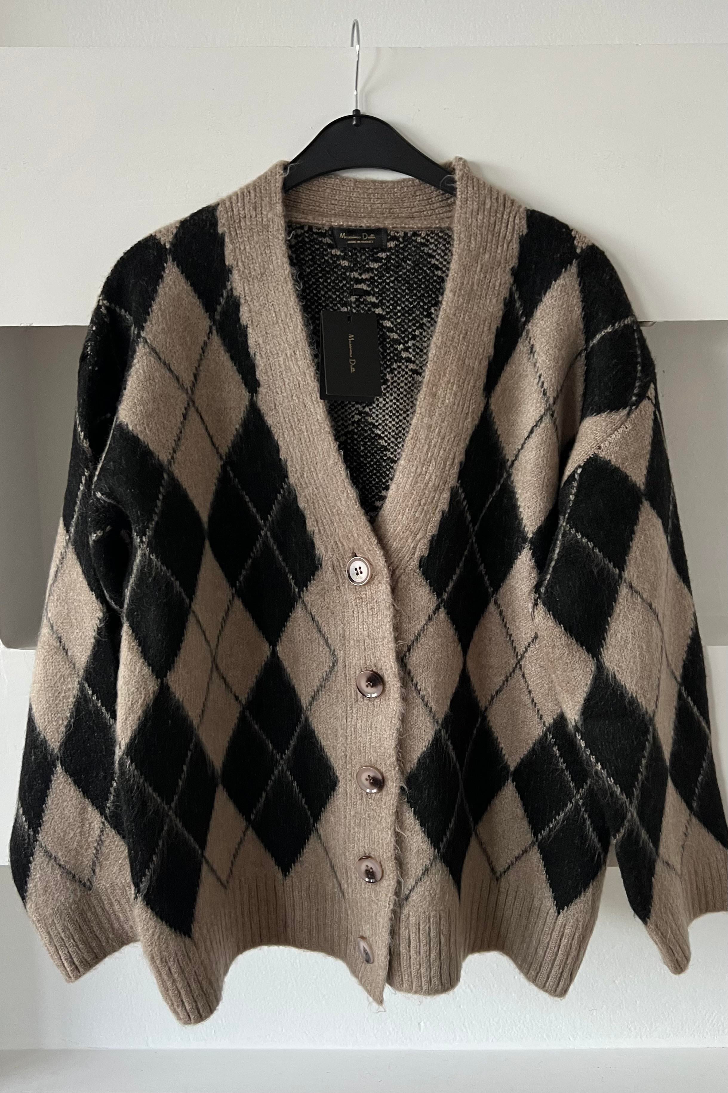 Md Bej Baklava Desenli Yün Hırka uygun fiyatlarda www.butikhola.com adresinde