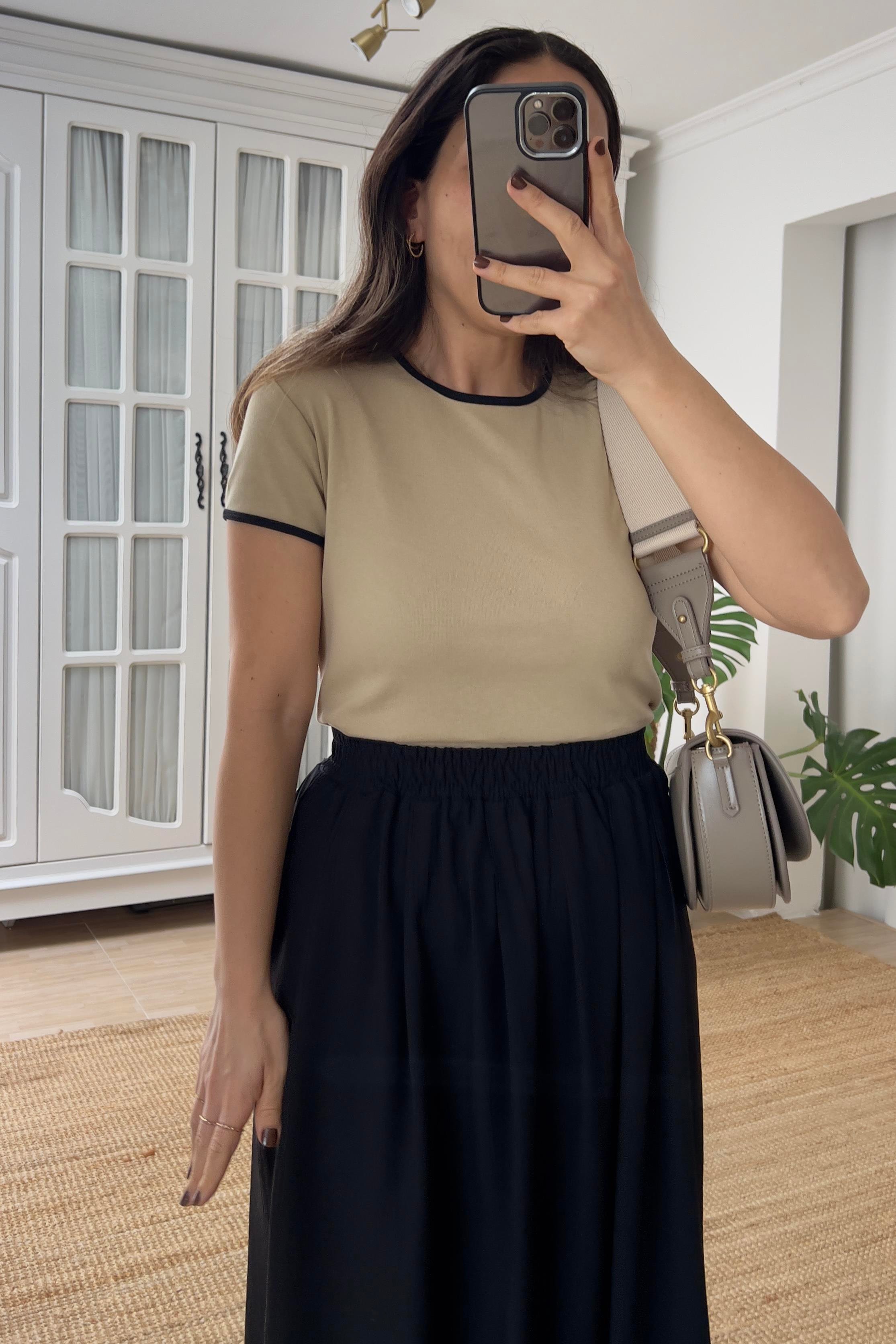 MD Bej Biye Detaylı Tshirt uygun fiyatlarda www.butikhola.com adresinde