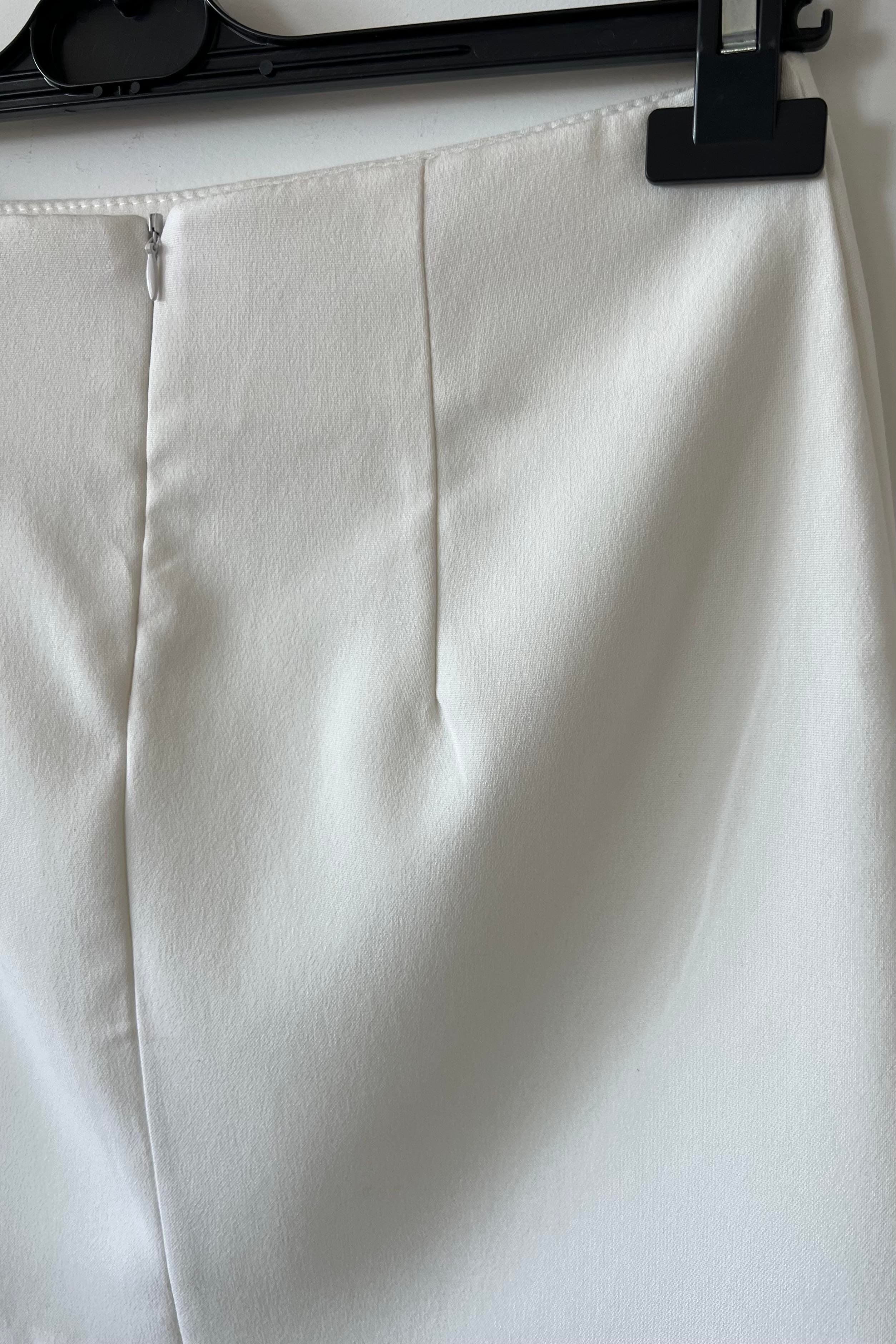 MD Beyaz Mini Etek  uygun fiyatlarda www.butikhola.com adresinde