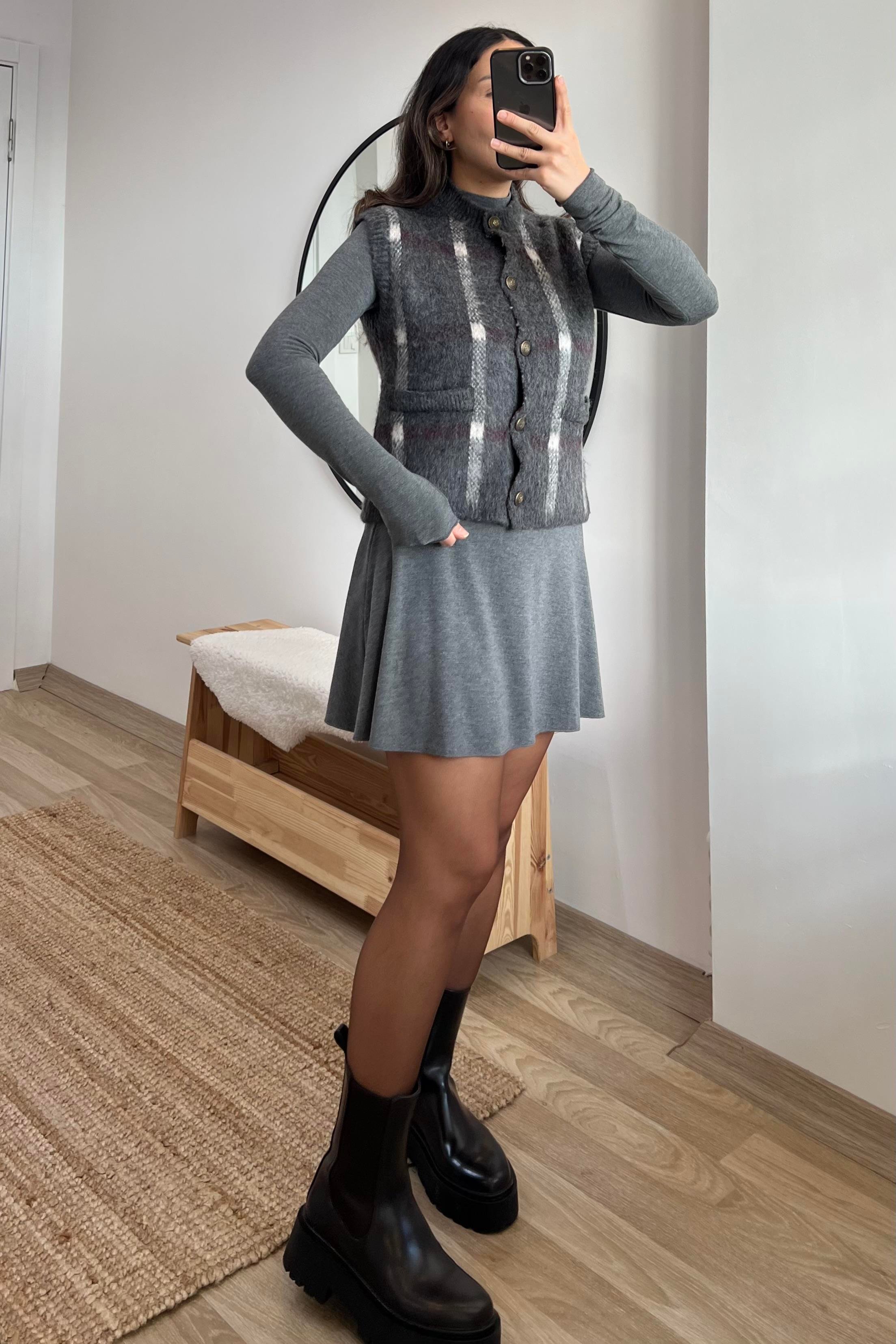 MD Gri Yumoş Yelek uygun fiyatlarda www.butikhola.com adresinde