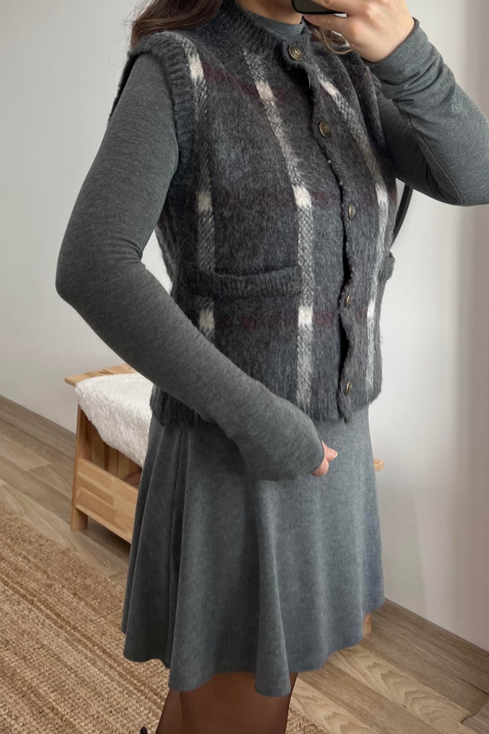 MD Gri Yumoş Yelek uygun fiyatlarda www.butikhola.com adresinde