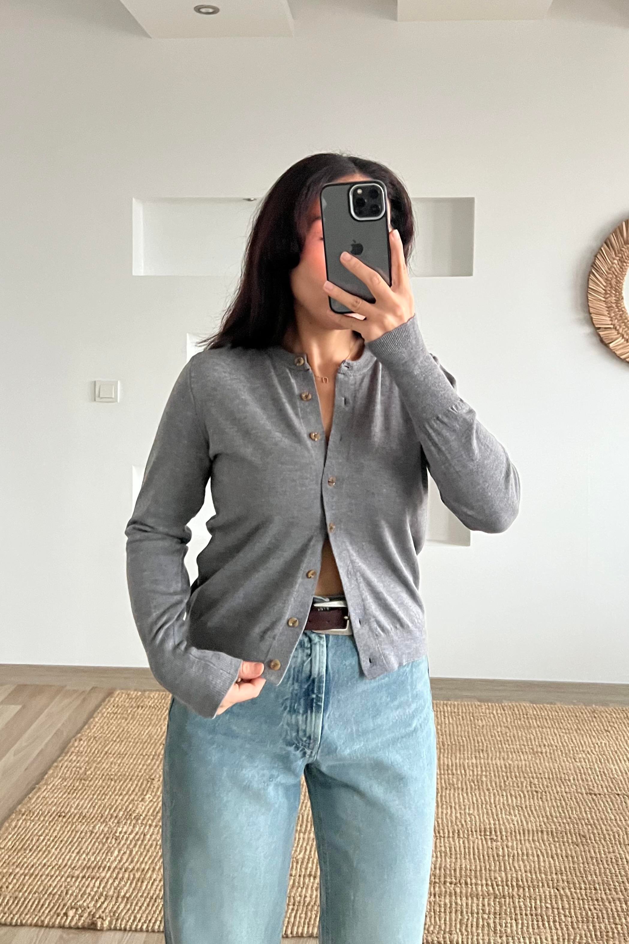 Md Gri Yumuşak Dokulu Hırka uygun fiyatlarda www.butikhola.com adresinde