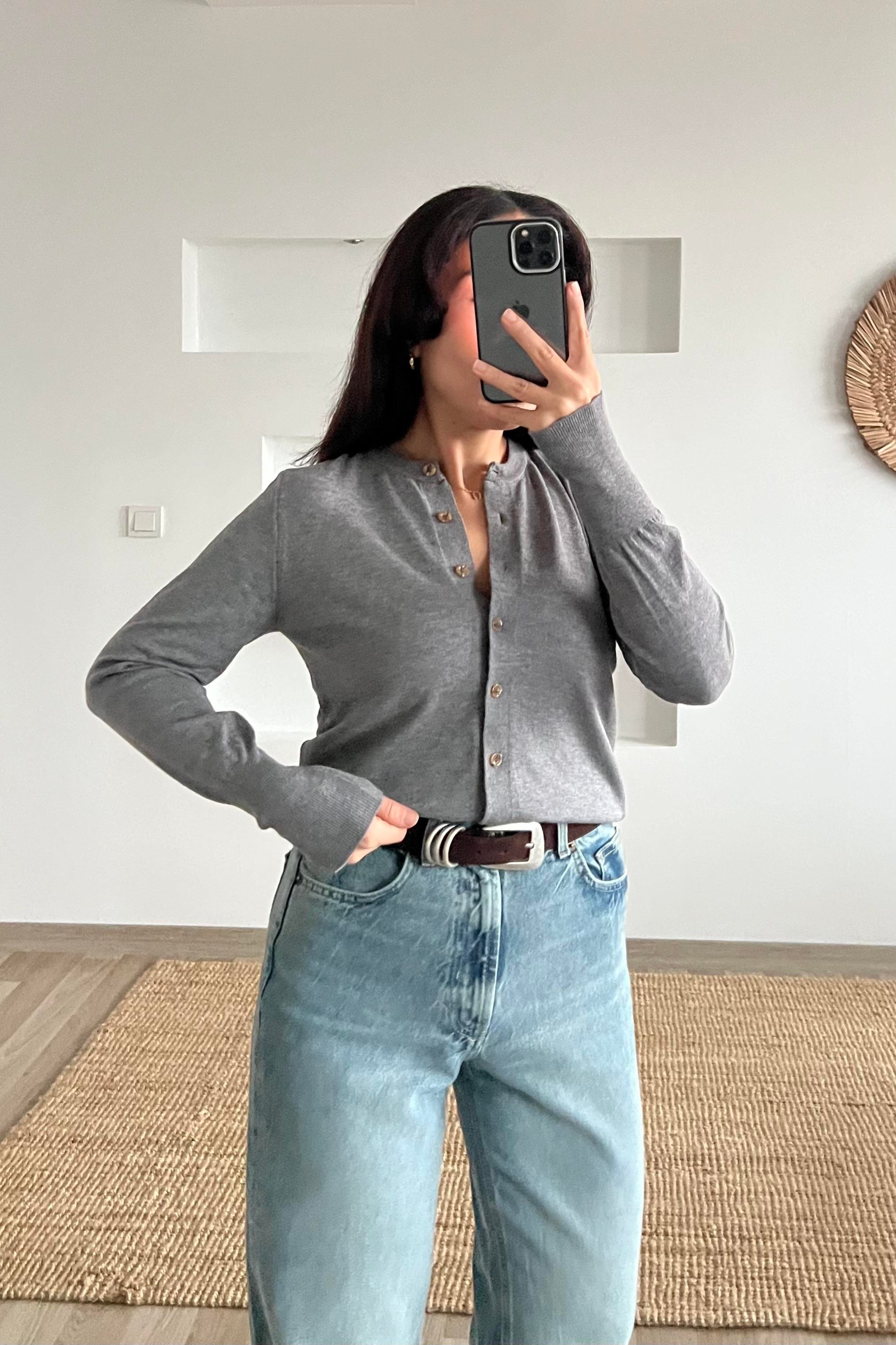 Md Gri Yumuşak Dokulu Hırka uygun fiyatlarda www.butikhola.com adresinde