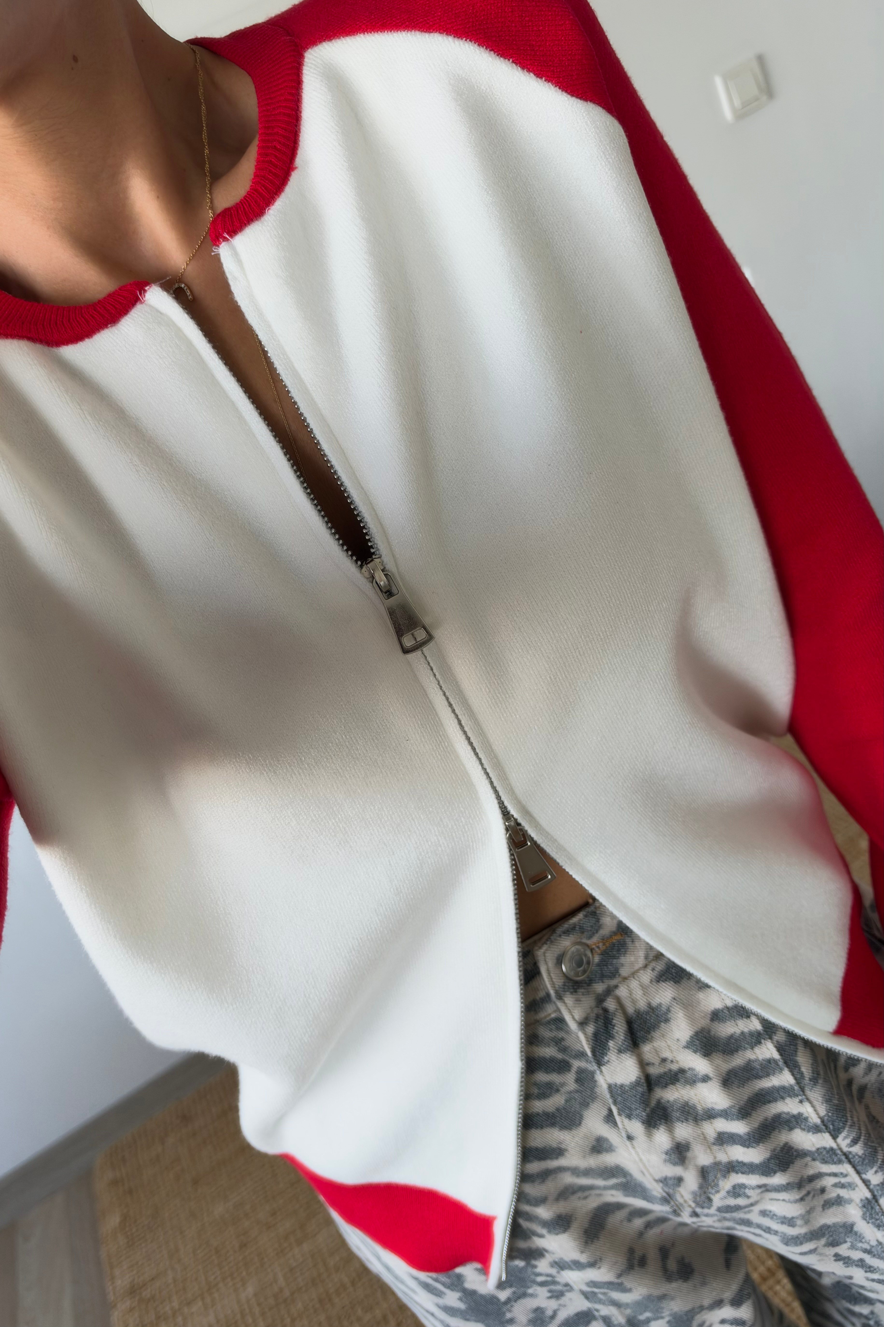 Md Kırmızı Çift Fermuarlı Reglan Kol Hırka uygun fiyatlarda www.butikhola.com adresinde