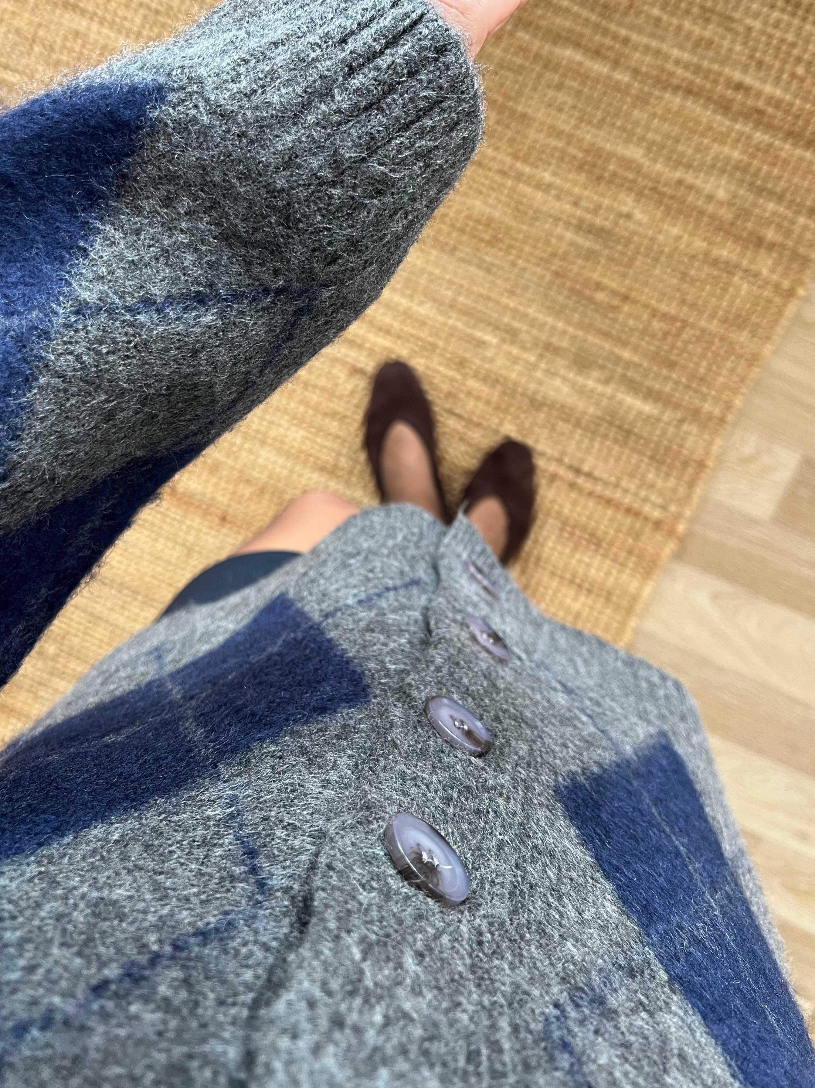 Md Lacivert Baklava Desenli Yün Hırka uygun fiyatlarda www.butikhola.com adresinde