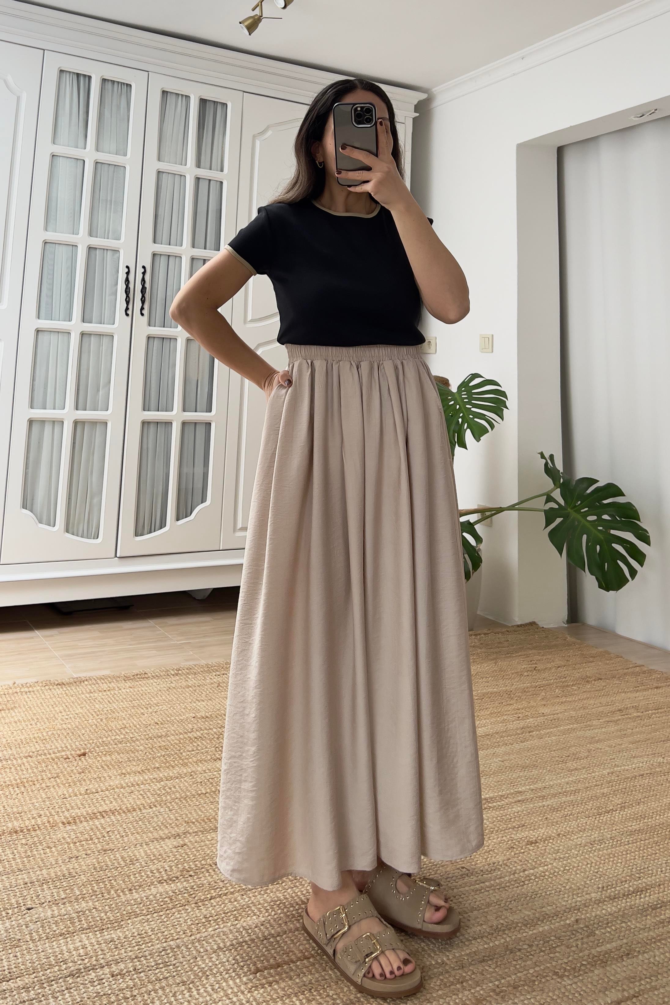 MD Siyah Biye Detaylı Tshirt uygun fiyatlarda www.butikhola.com adresinde