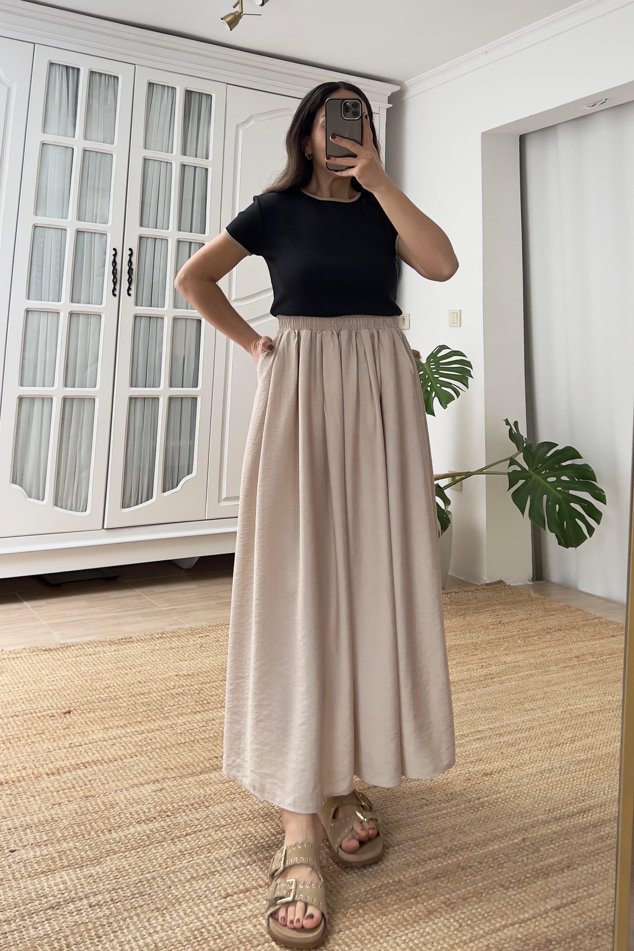 MD Siyah Biye Detaylı Tshirt uygun fiyatlarda www.butikhola.com adresinde