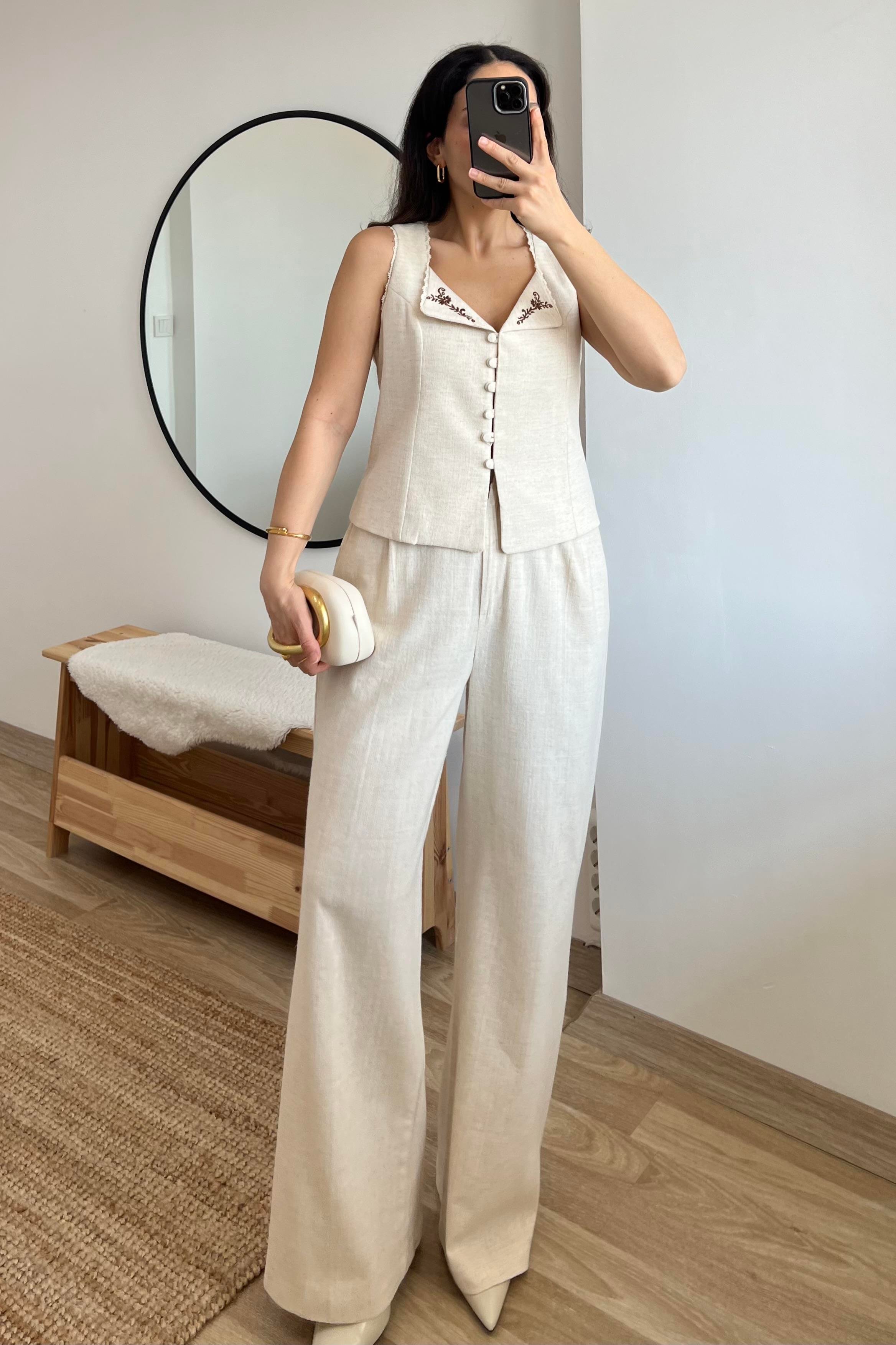 Natural Nakışlı Yelek Pantolon Takım uygun fiyatlarda www.butikhola.com adresinde